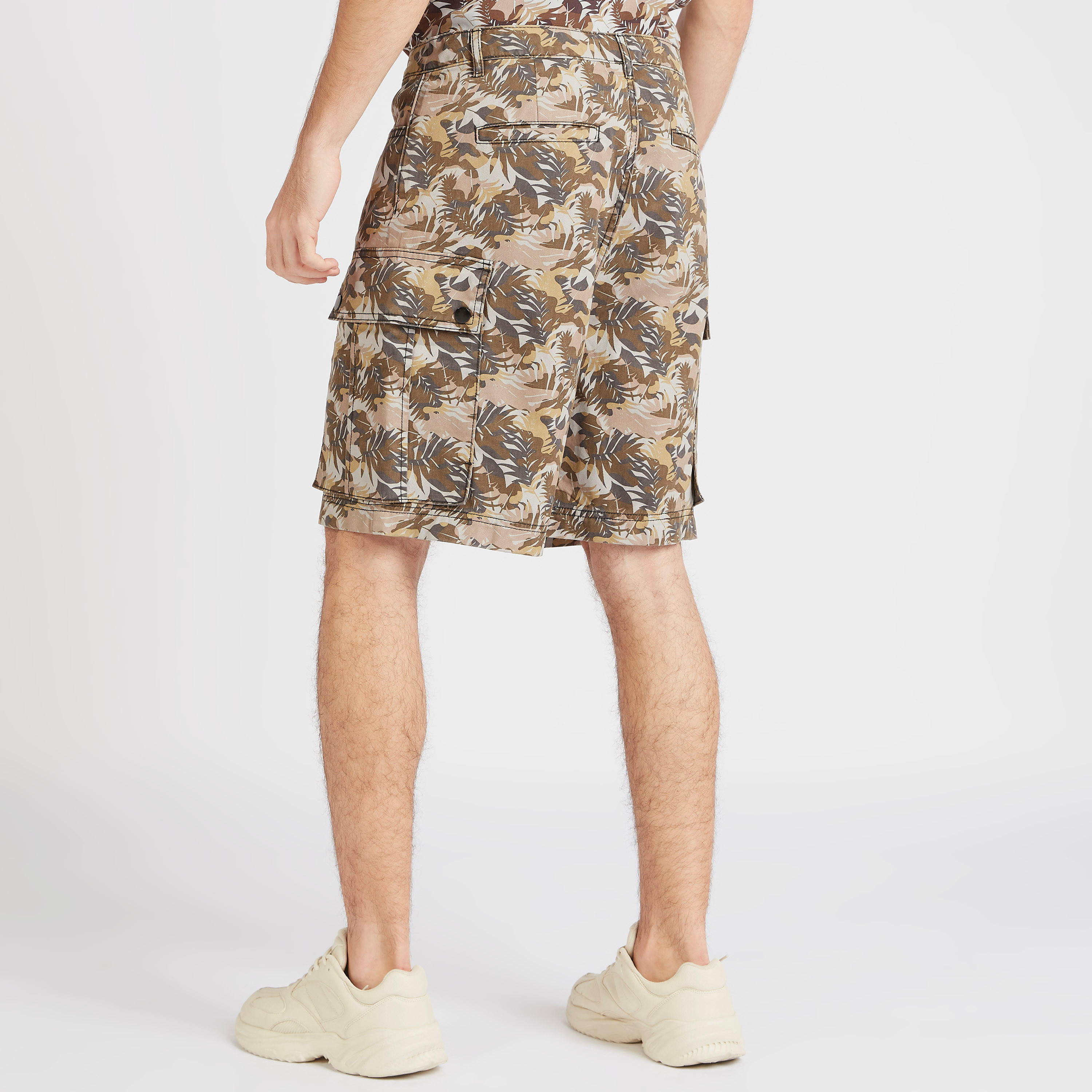 Printed Mid-Rise Shorts with Drawstring Closure-men-clothing-bottoms-shorts-image-4