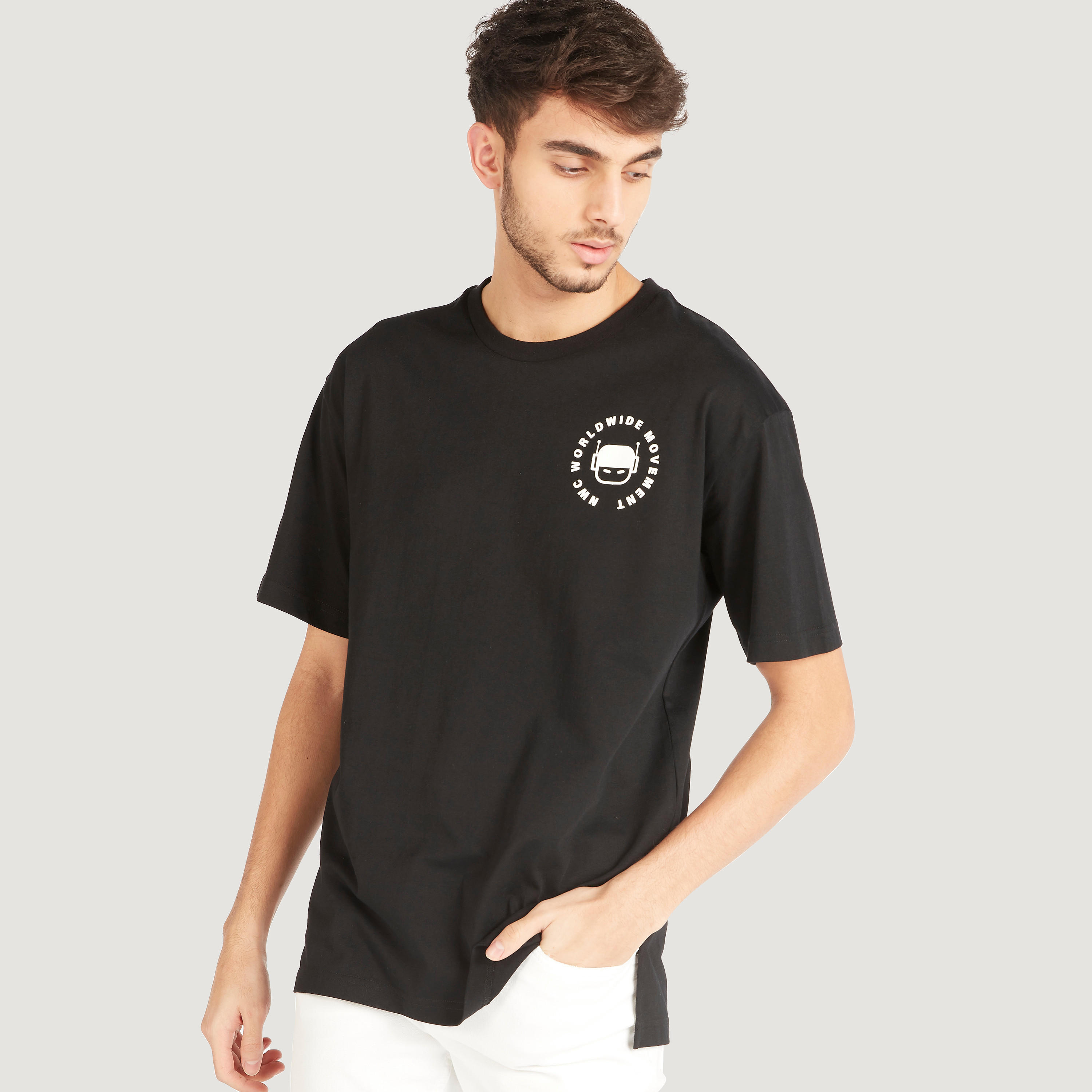 تيشيرت بياقة ضيّقة وأكمام قصيرة وطبعات-men-clothing-tshirtsandpolos-tshirts-image-5