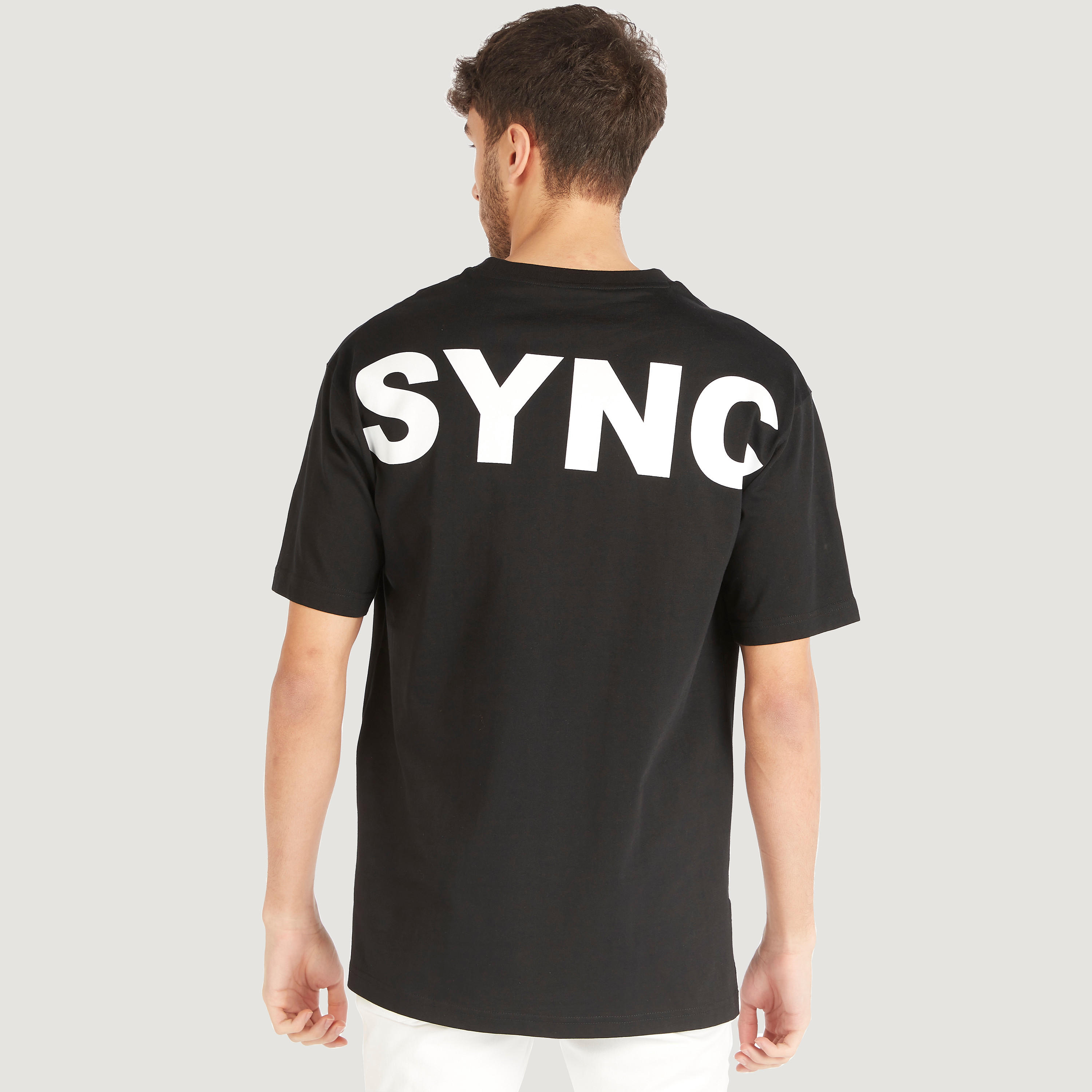 تيشيرت بياقة ضيّقة وأكمام قصيرة وطبعات-men-clothing-tshirtsandpolos-tshirts-image-1