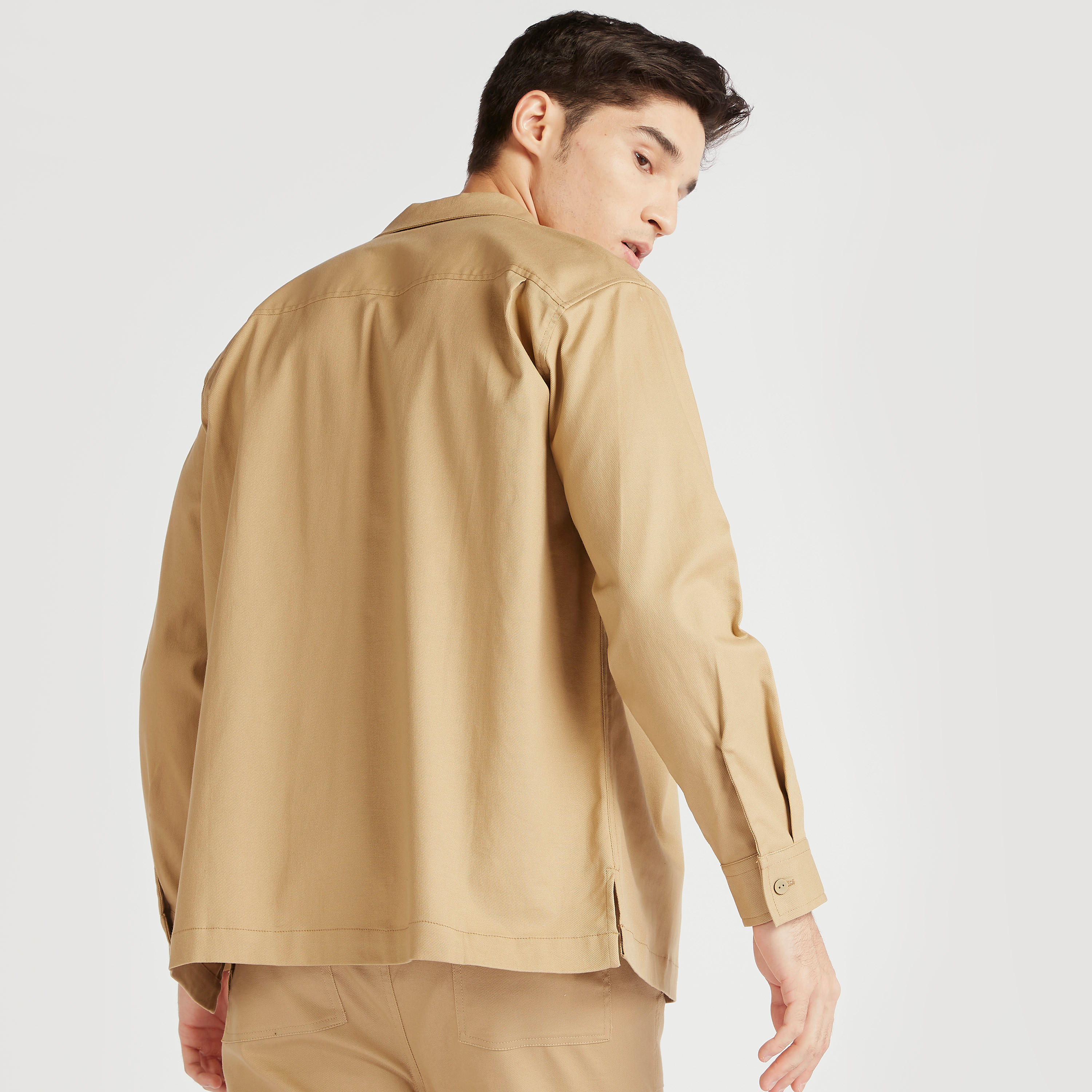 جاكيت سادة بأكمام طويلة وجيب على الصّدر-men-clothing-jacketsandblazers-jackets-image-4