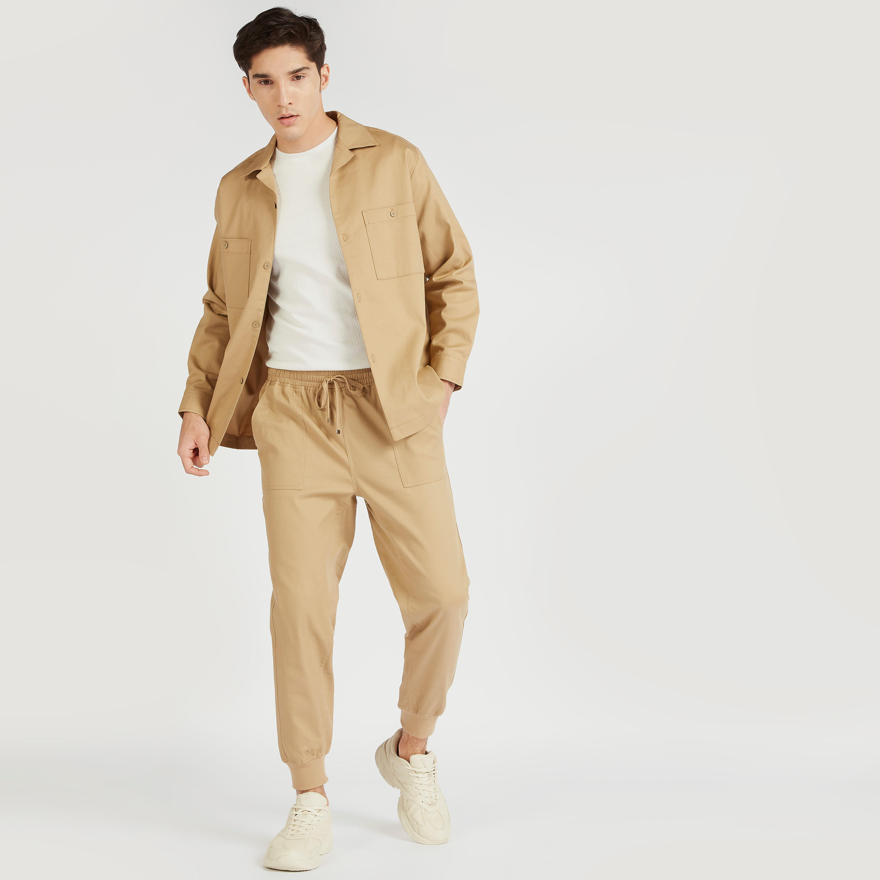جاكيت سادة بأكمام طويلة وجيب على الصّدر-men-clothing-jacketsandblazers-jackets-image-5