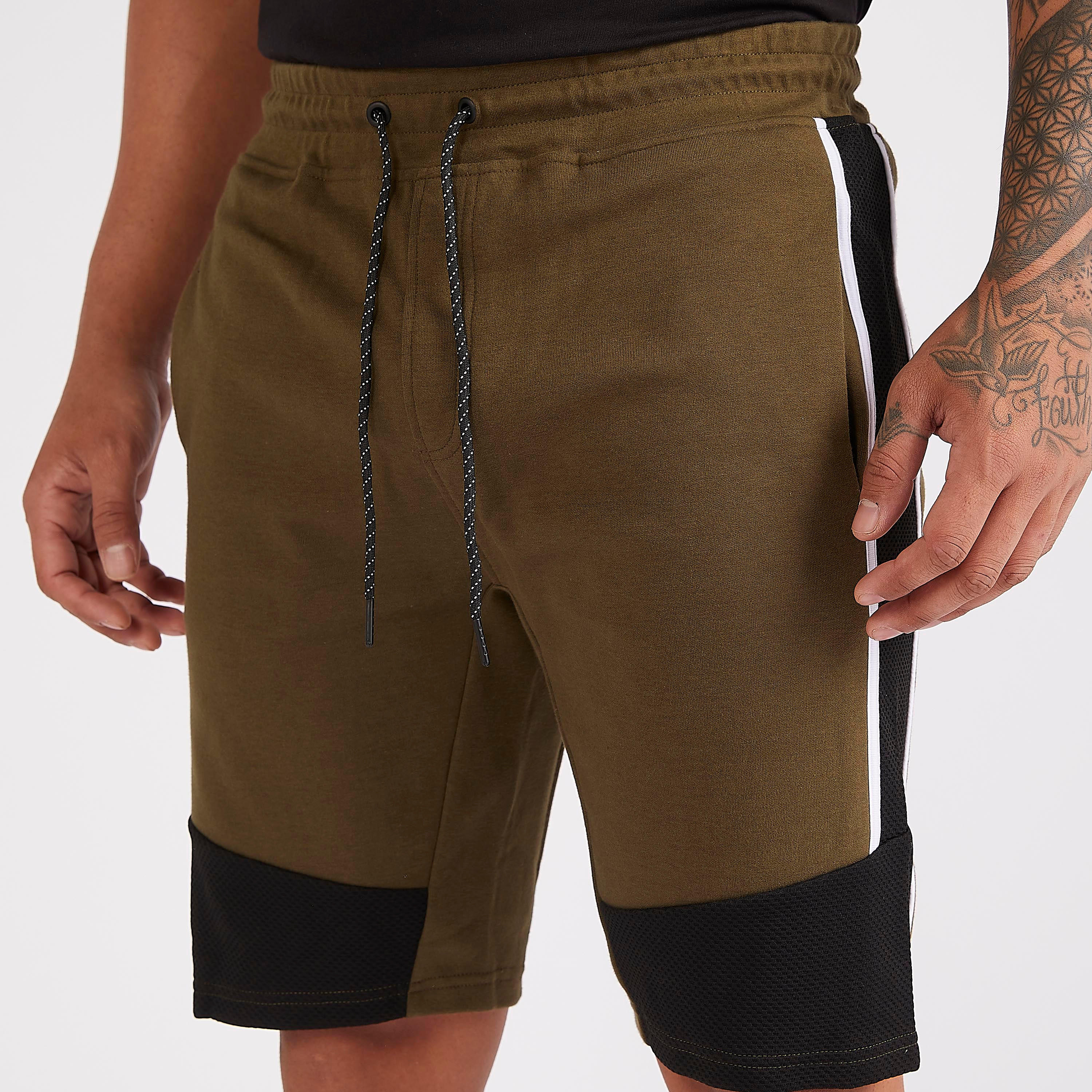 شورت قوالب ملوّنة بشرائط شبكيّة-men-clothing-bottoms-shorts-image-3