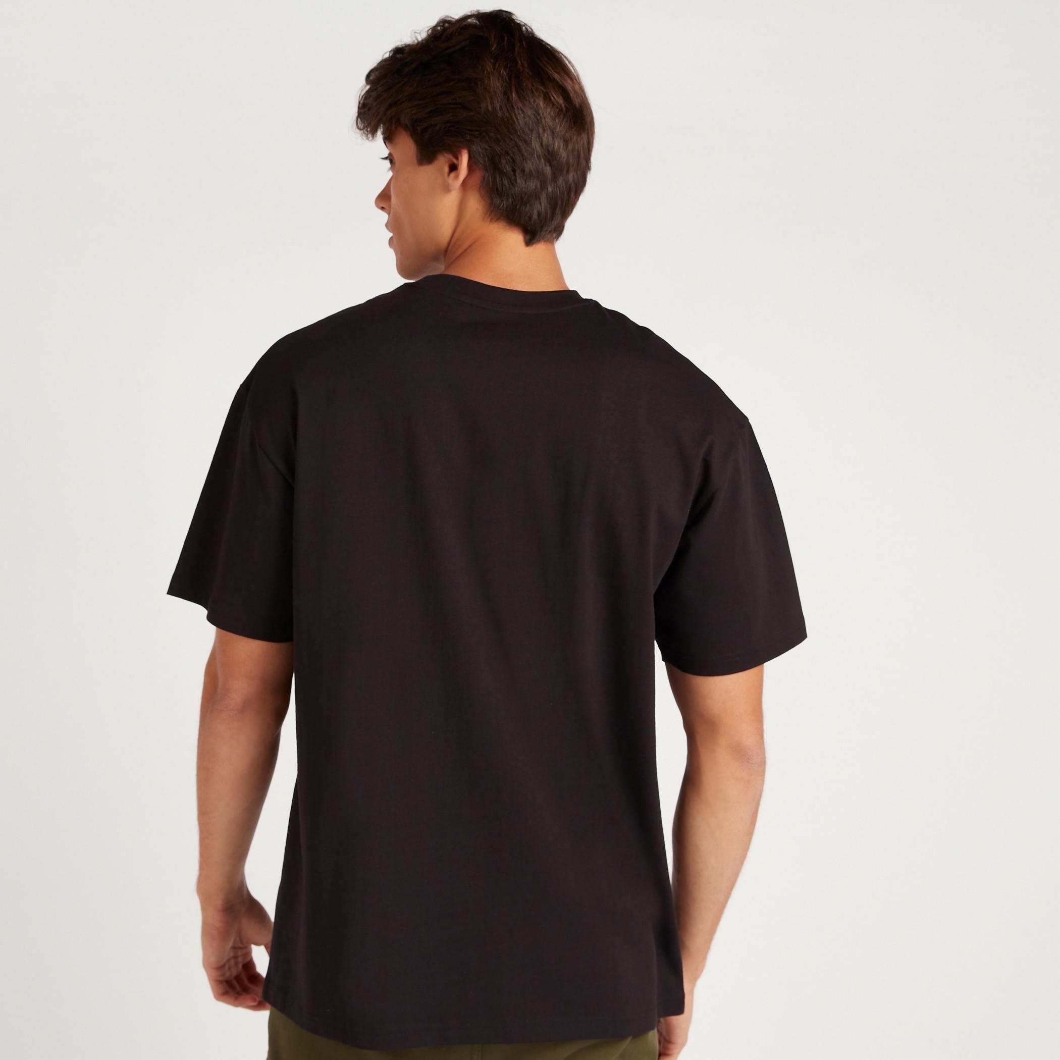 تيشيرت سادة واسع بياقة ضيّقة وأكمام قصيرة-men-clothing-tshirtsandpolos-tshirts-image-3