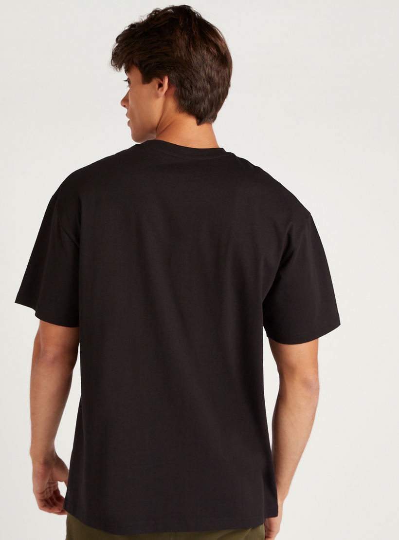 تيشيرت سادة واسع بياقة ضيّقة وأكمام قصيرة-men-clothing-tshirtsandpolos-tshirts-image-3