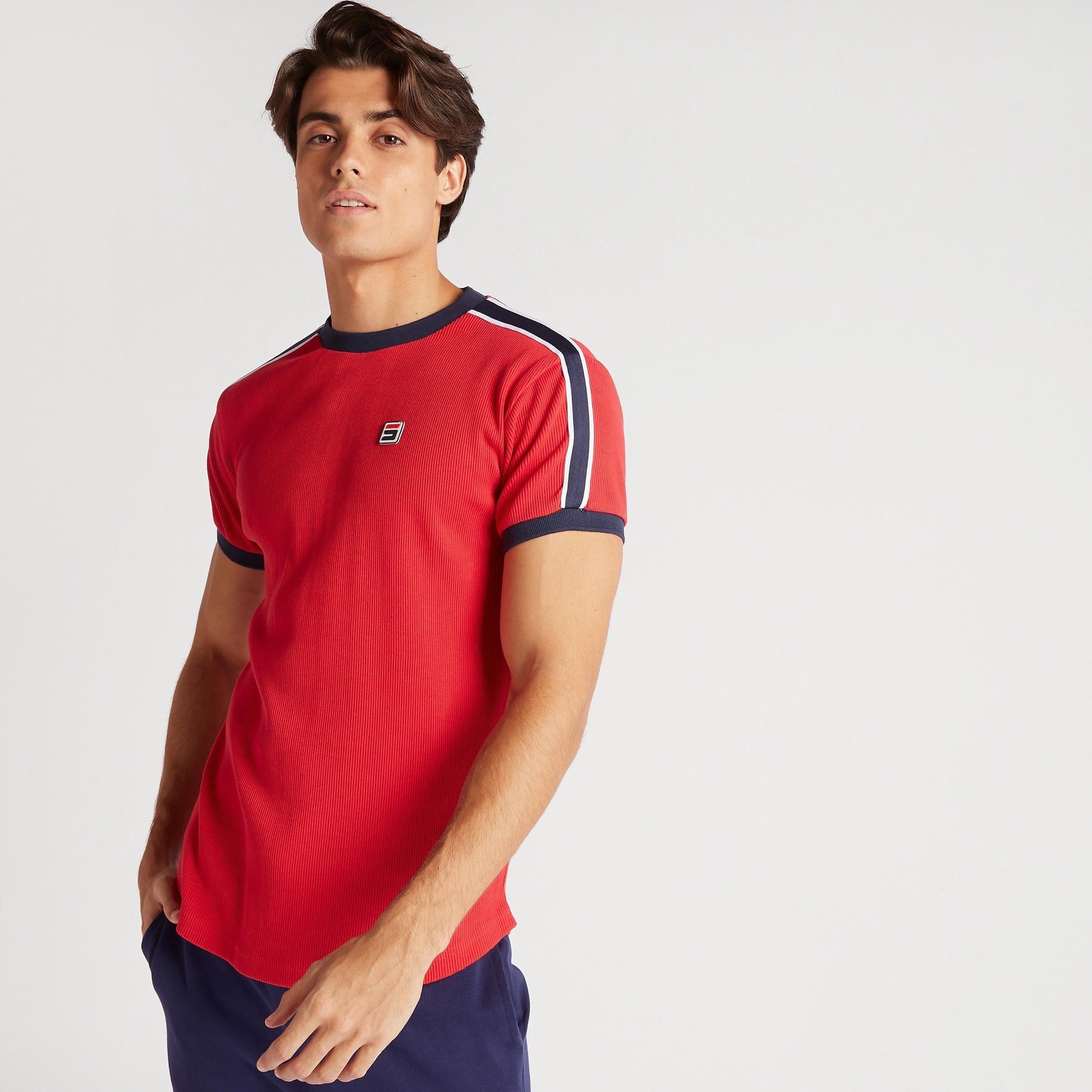 تيشيرت بارز الملمس بياقة ضيّقة وأكمام قصيرة-men-clothing-tshirtsandpolos-tshirts-image-5