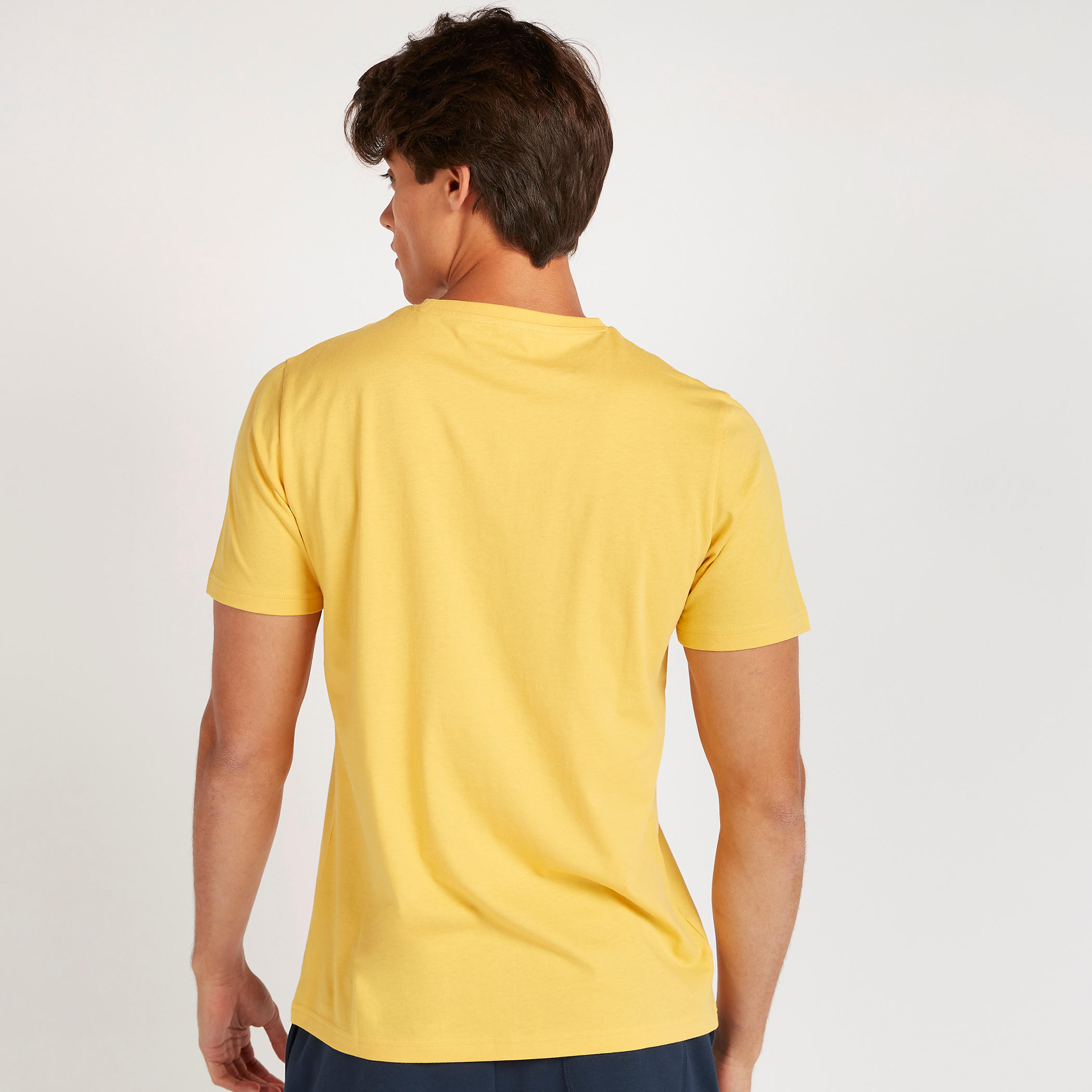 تيشيرت بياقة ضيّقة وأكمام قصيرة وطبعات-men-clothing-tshirtsandpolos-tshirts-image-4