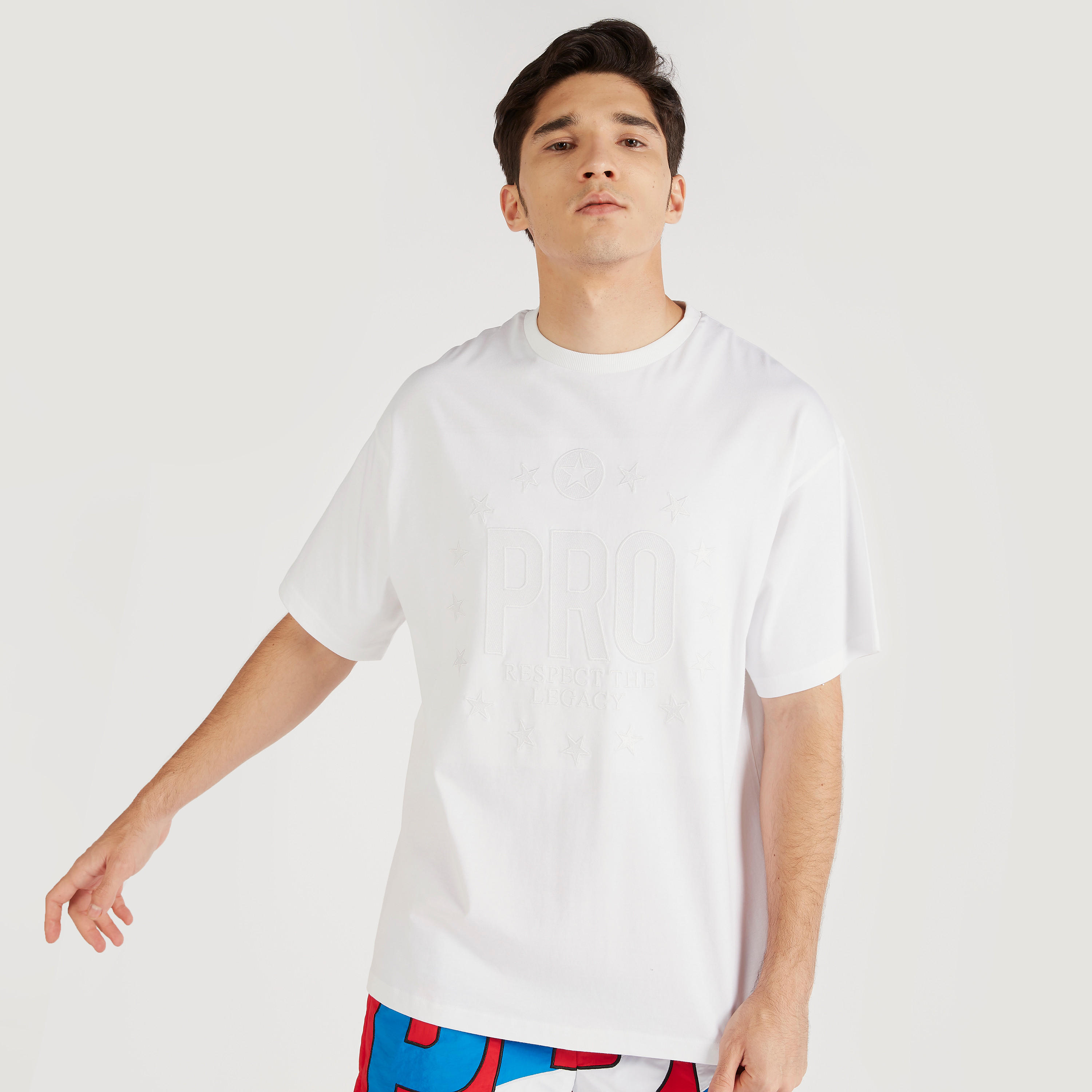 تيشيرت سادة بشعار وياقة ضيّقة من كابا-men-clothing-tshirtsandpolos-tshirts-image-5