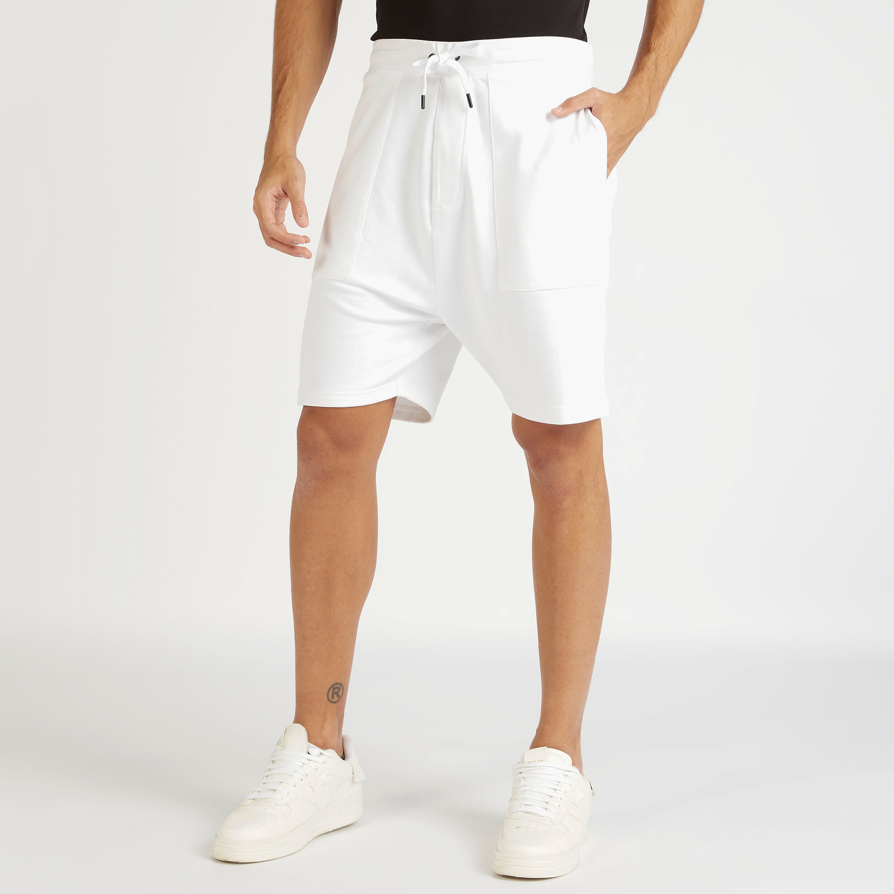 شورت سادة برباط إغلاق وجيوب-men-clothing-bottoms-shorts-image-4