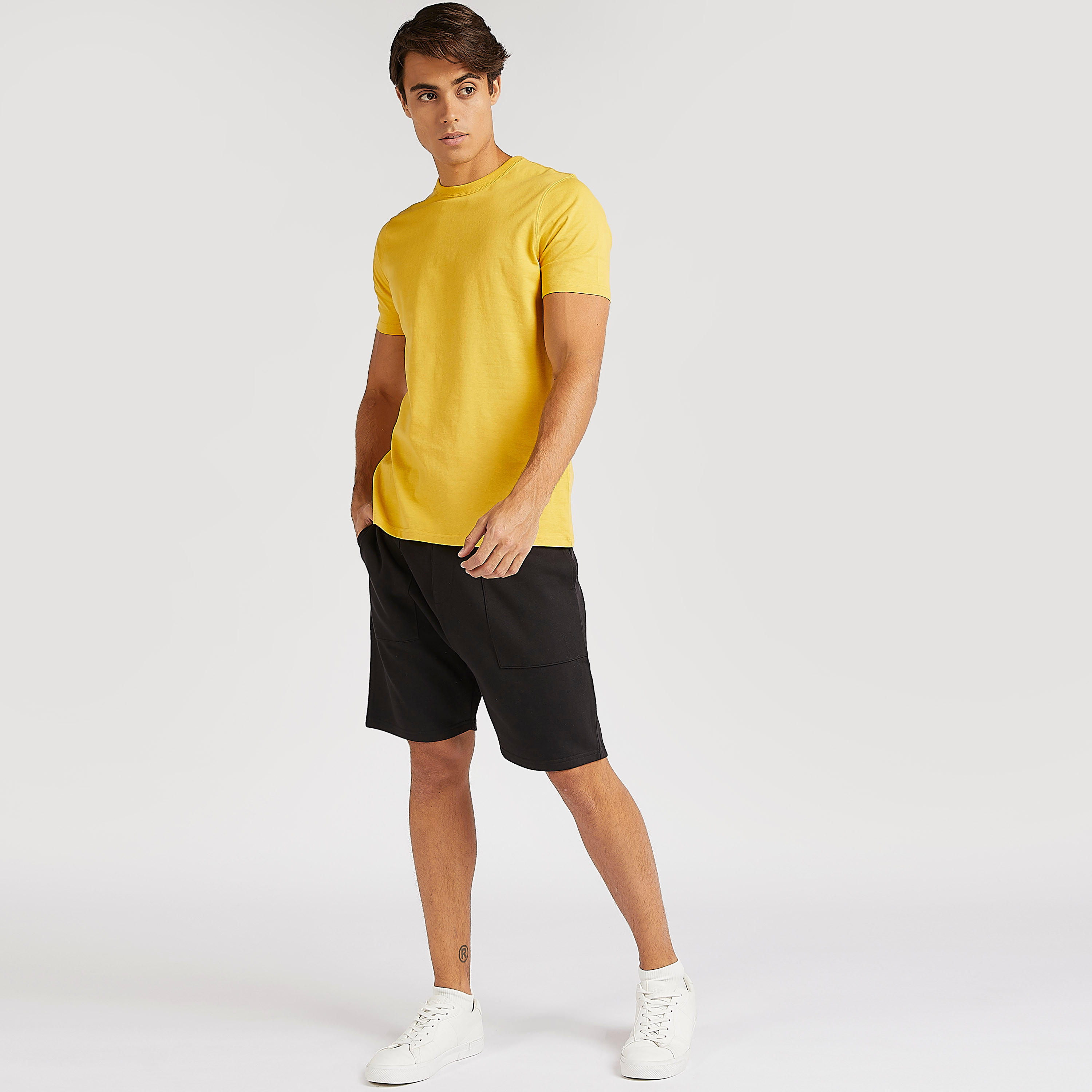 شورت سادة بخصر مطاطي وجيوب-men-clothing-bottoms-shorts-image-3