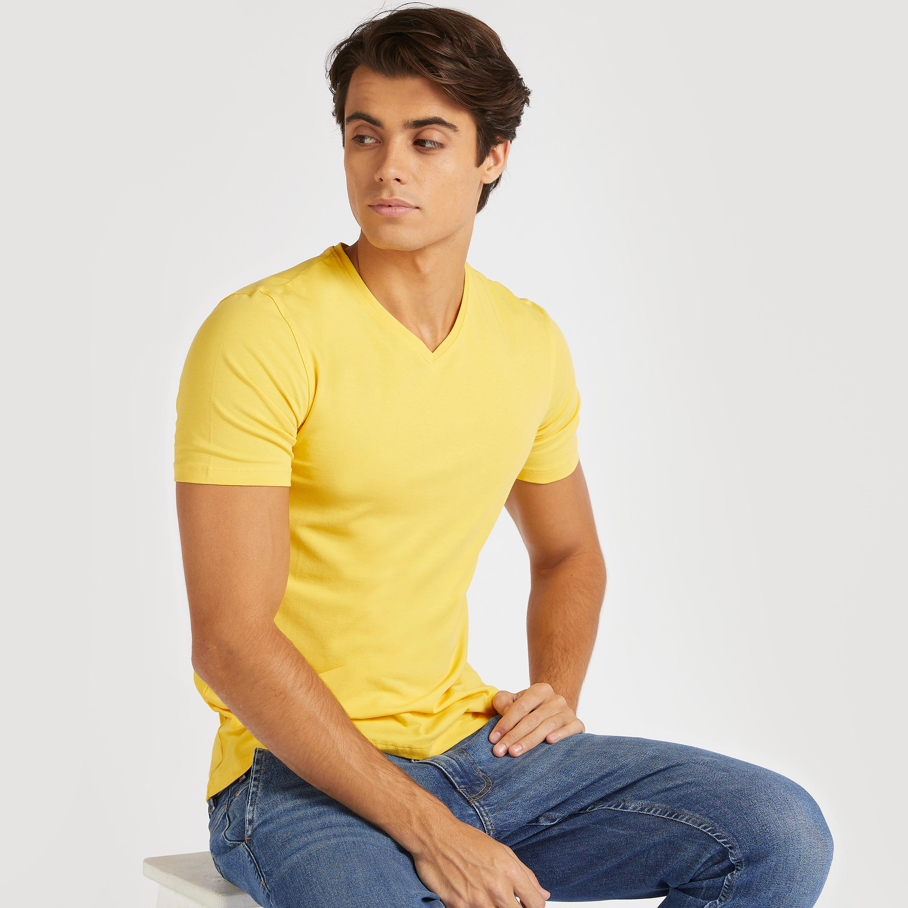 Solid V-neck Slim Fit T-shirt with Short Sleeves-men-clothing-tshirtsandpolos-tshirts-image-1