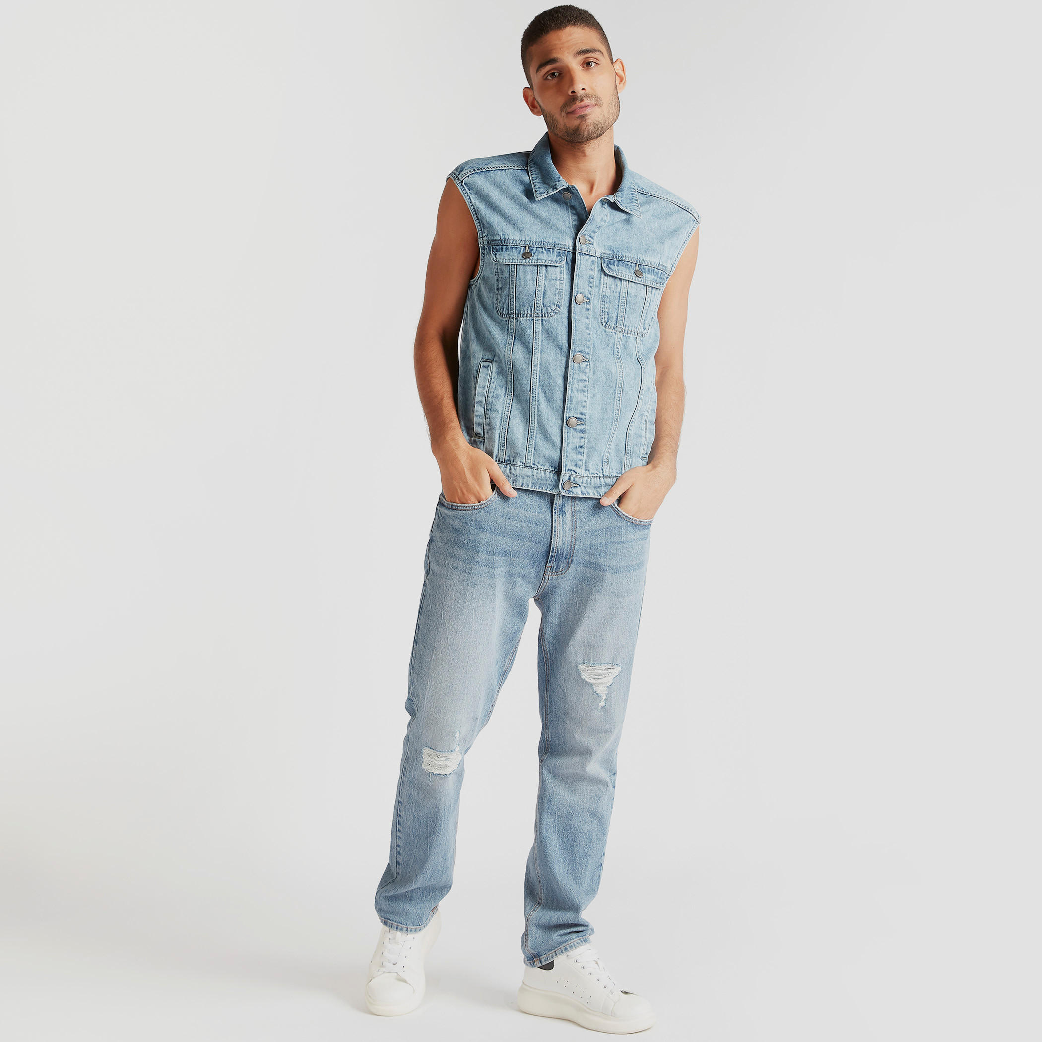 Solid Relaxed Fit Sleeveless Denim Jacket with Pockets-men-clothing-jacketsandblazers-jackets-image-2