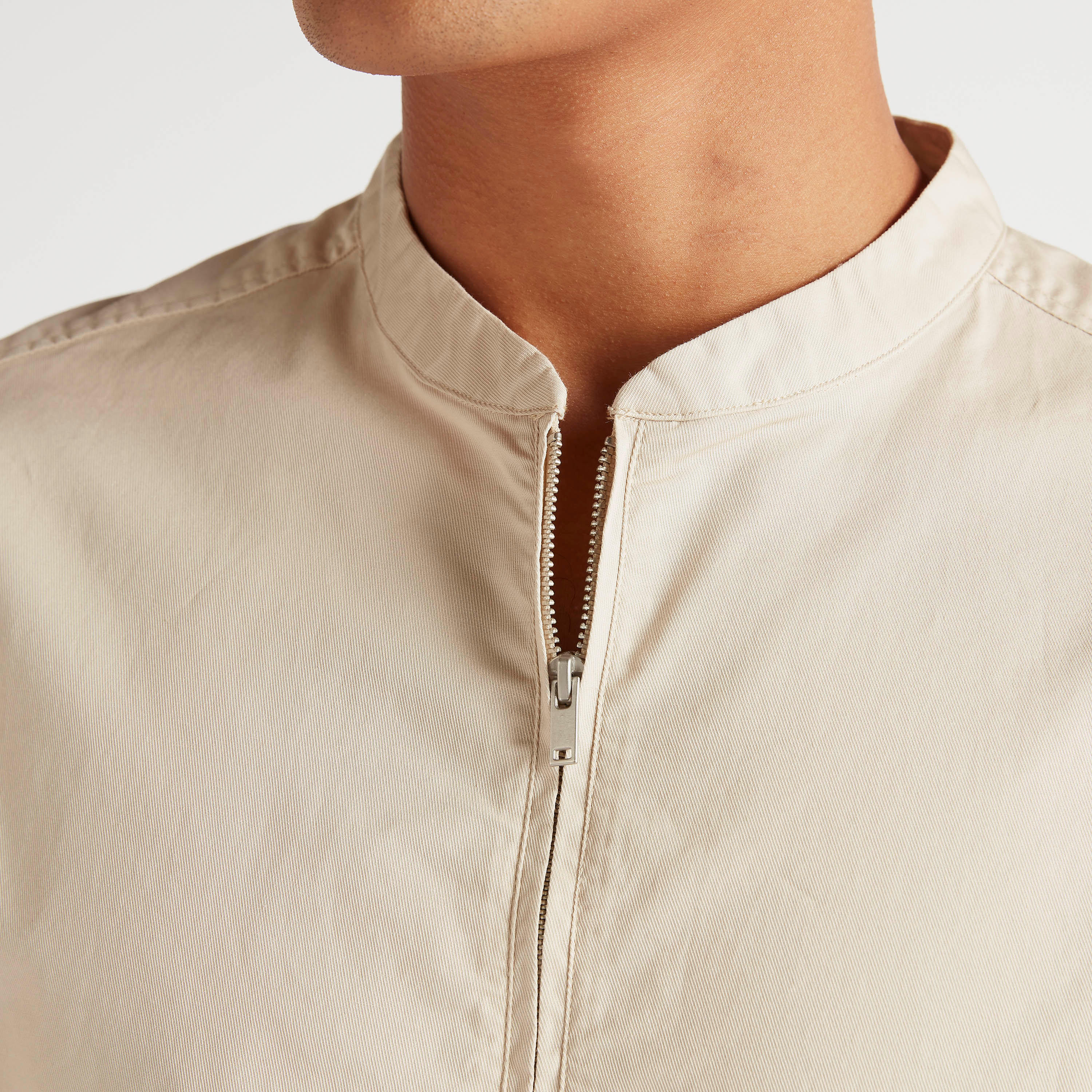 قميص سادة بقصة مريحة مع ياقة ماندارين ونصف سحاب-men-clothing-shirts-image-3
