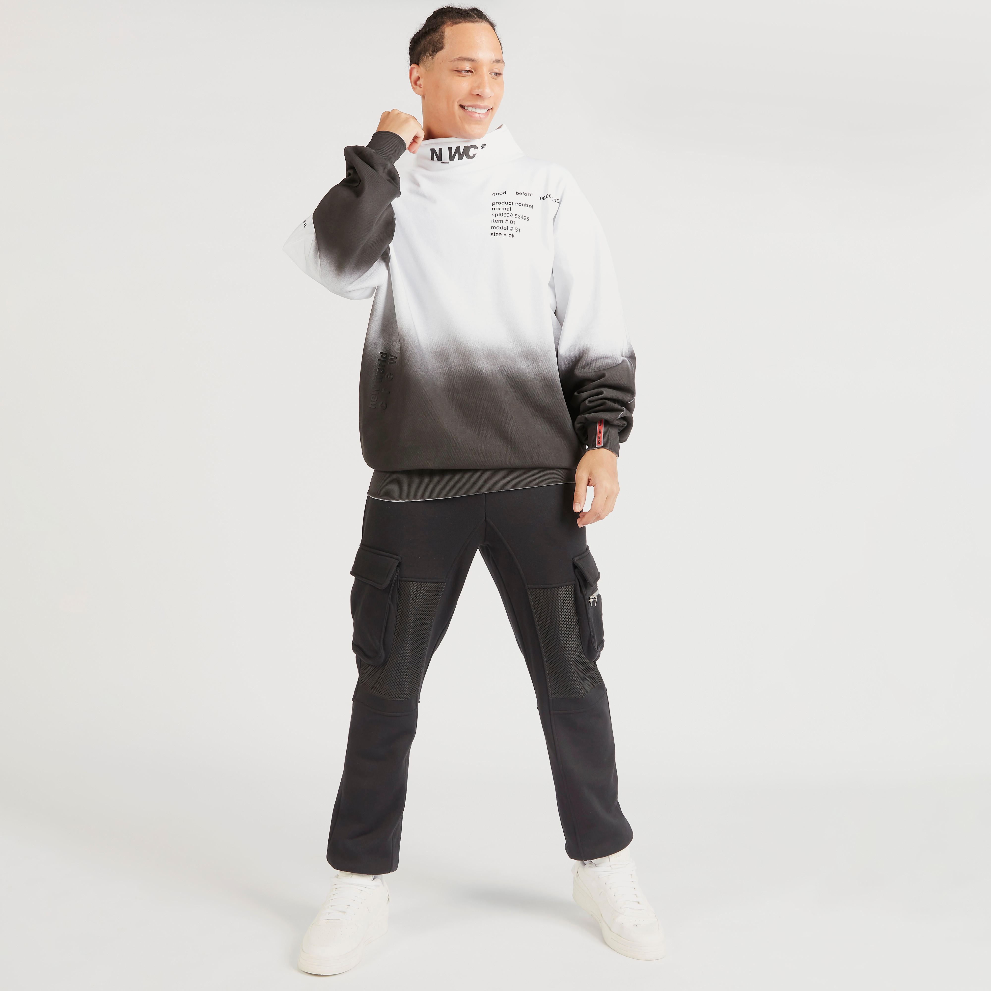 سويت شيرت بياقة عالية وأكمام طويلة وطبعات-men-winterwear-hoodiesandsweatshirts-image-2