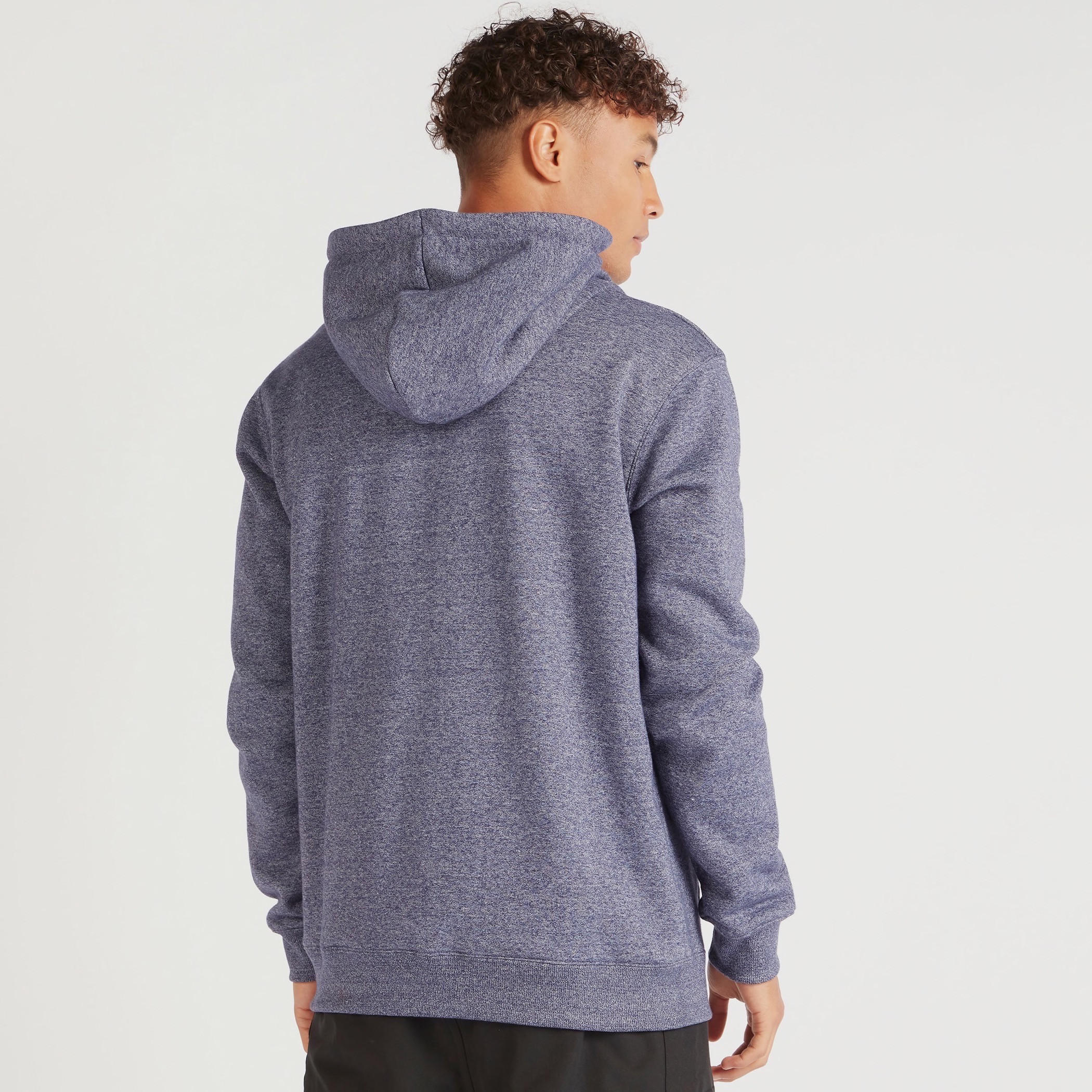 سويت شيرت مطرز بقبّعة وأكمام طويلة-men-winterwear-hoodiesandsweatshirts-image-3