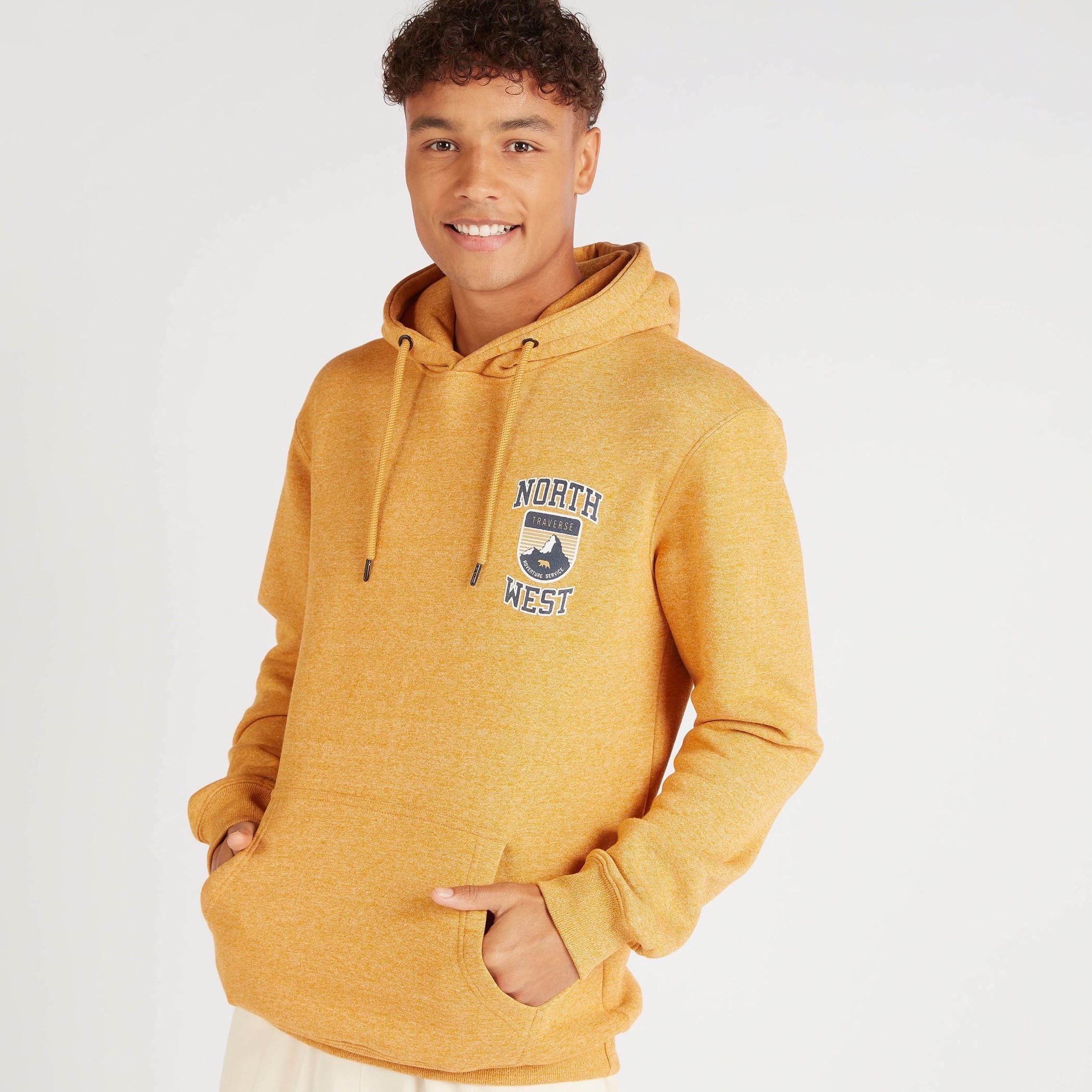 سويت شيرت بقبّعة وأكمام طويلة وطبعات-men-winterwear-hoodiesandsweatshirts-image-5