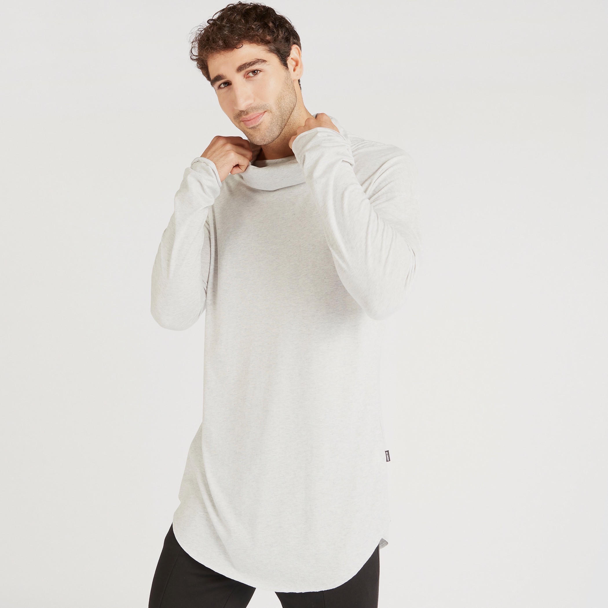 تيشيرت طويل سادة بياقة عالية وأكمام قصيرة-men-clothing-tshirtsandpolos-tshirts-image-1