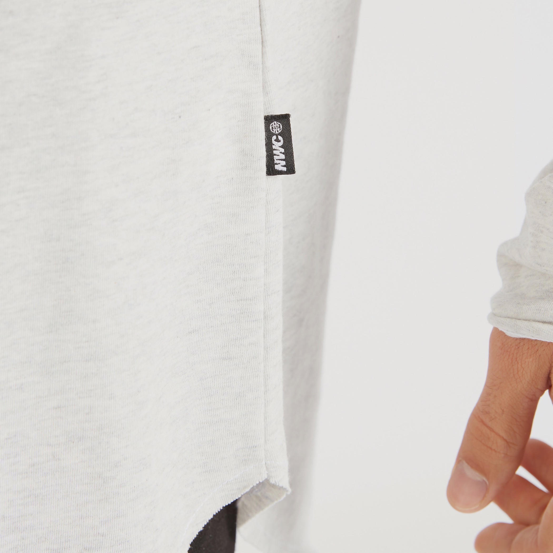 تيشيرت طويل سادة بياقة عالية وأكمام قصيرة-men-clothing-tshirtsandpolos-tshirts-image-5