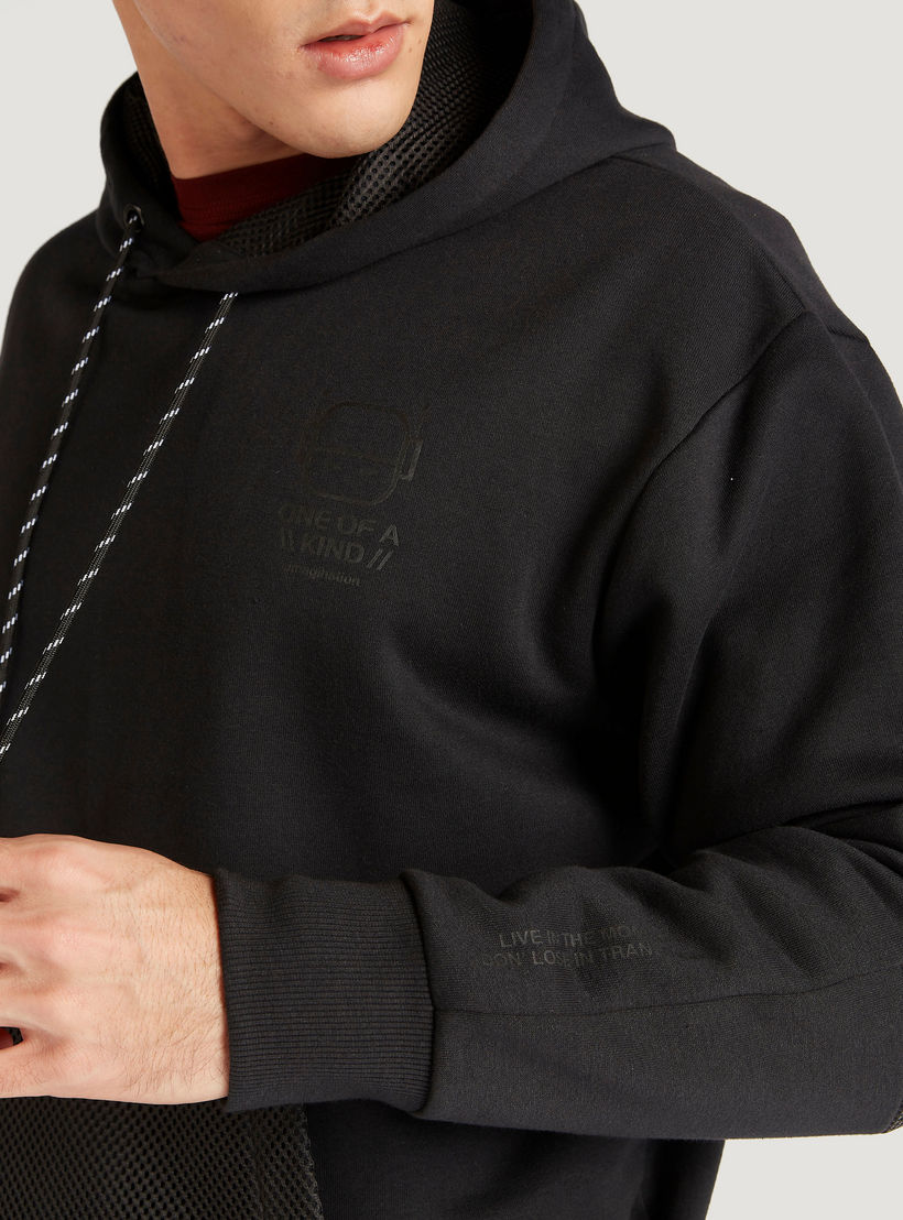 Hooded Sweatshirt with Mesh Front Pocket-men-winterwear-hoodiesandsweatshirts-image-6