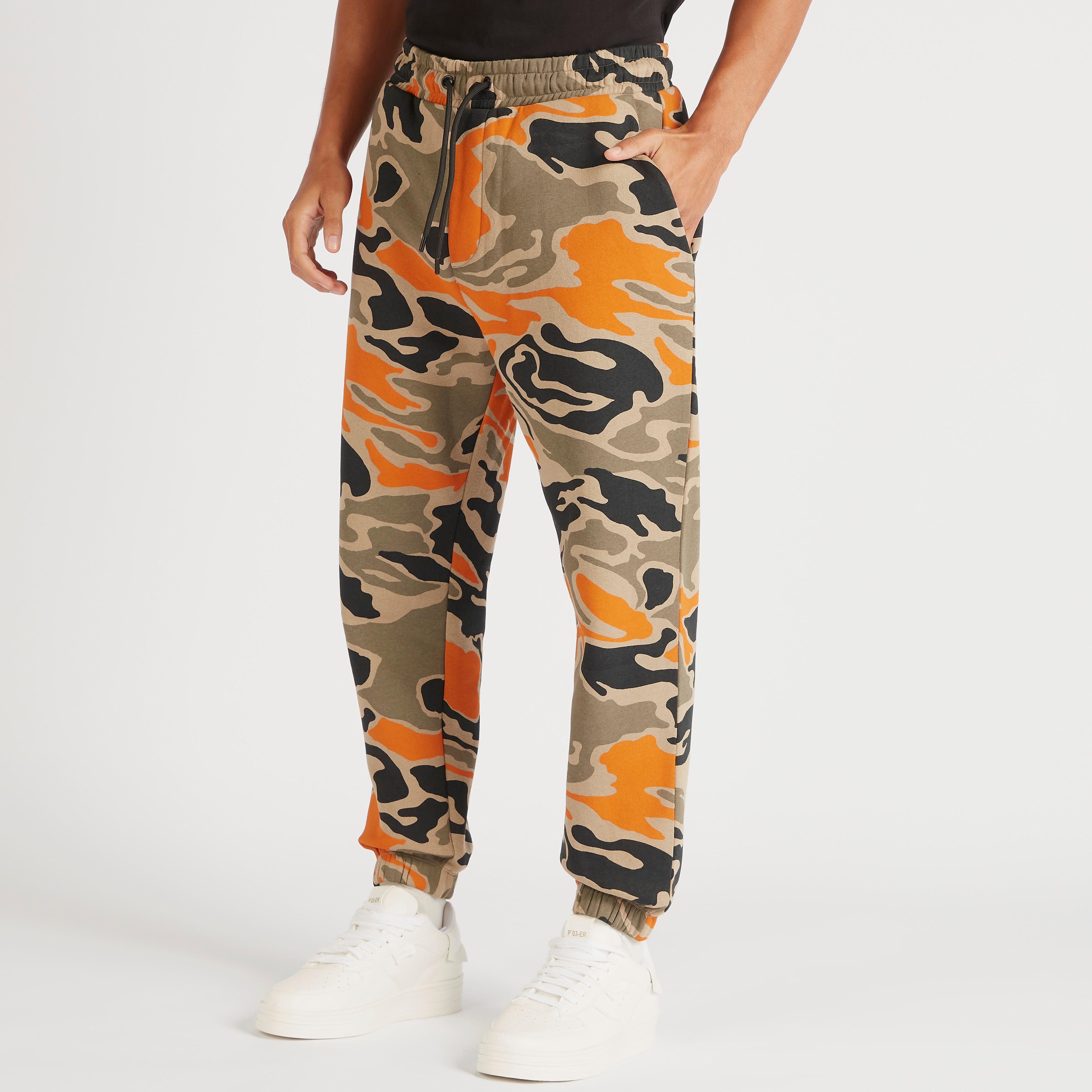 بنطلون رياضي برباط إغلاق وخصر متوسّط الارتفاع-men-clothing-bottoms-joggers-image-5