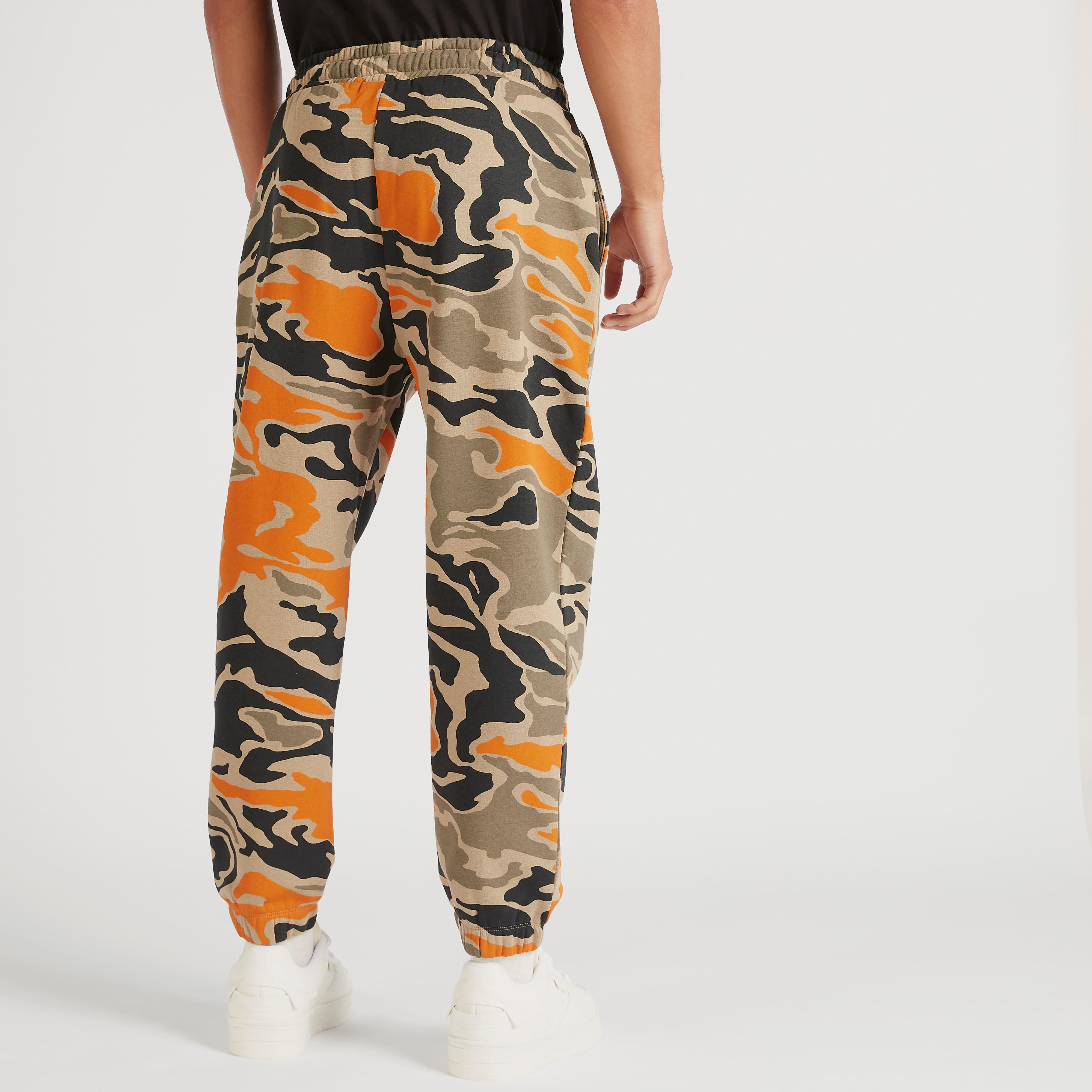 بنطلون رياضي برباط إغلاق وخصر متوسّط الارتفاع-men-clothing-bottoms-joggers-image-2