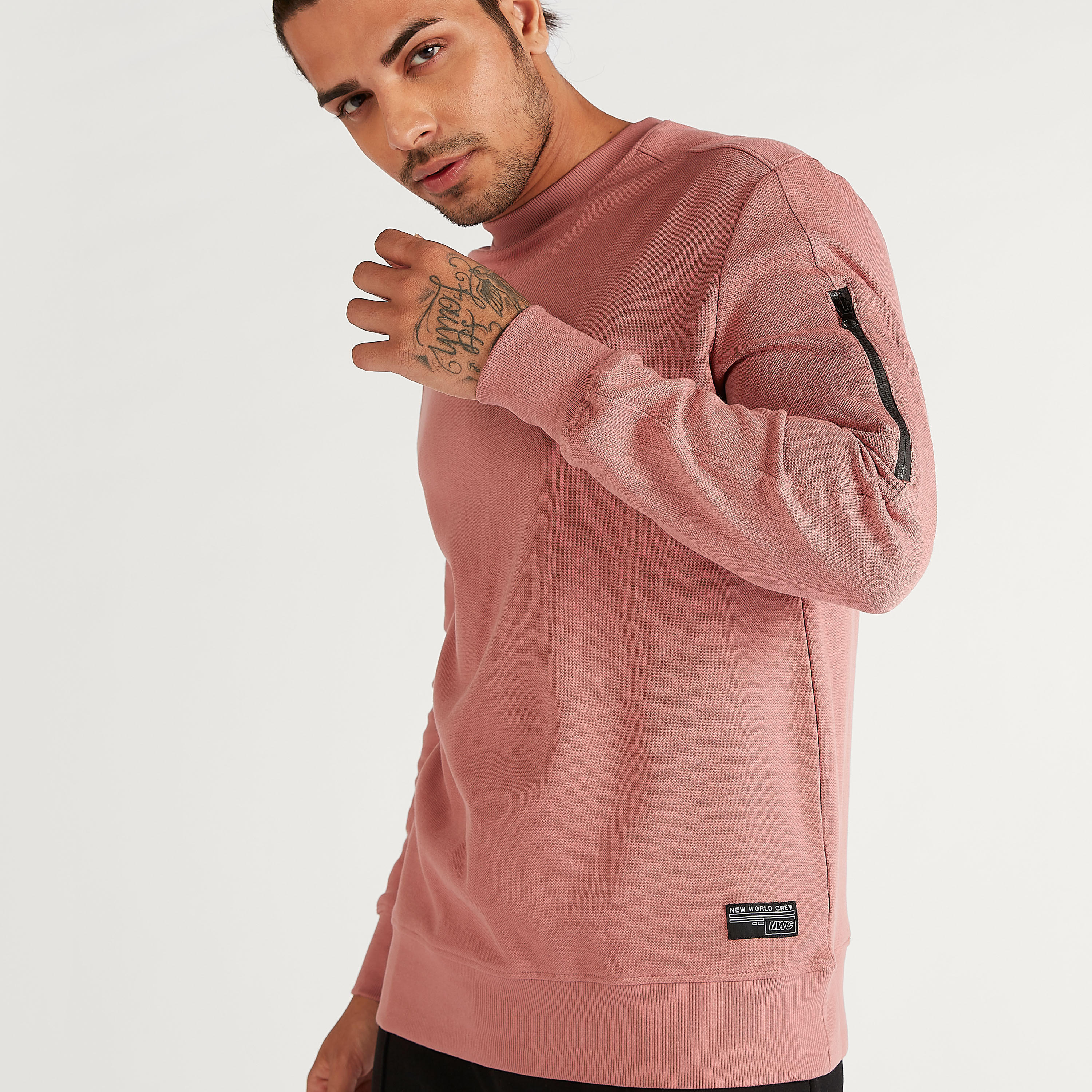 Solid Sweatshirt with Long Sleeves and Zipper Detail-men-winterwear-hoodiesandsweatshirts-image-3