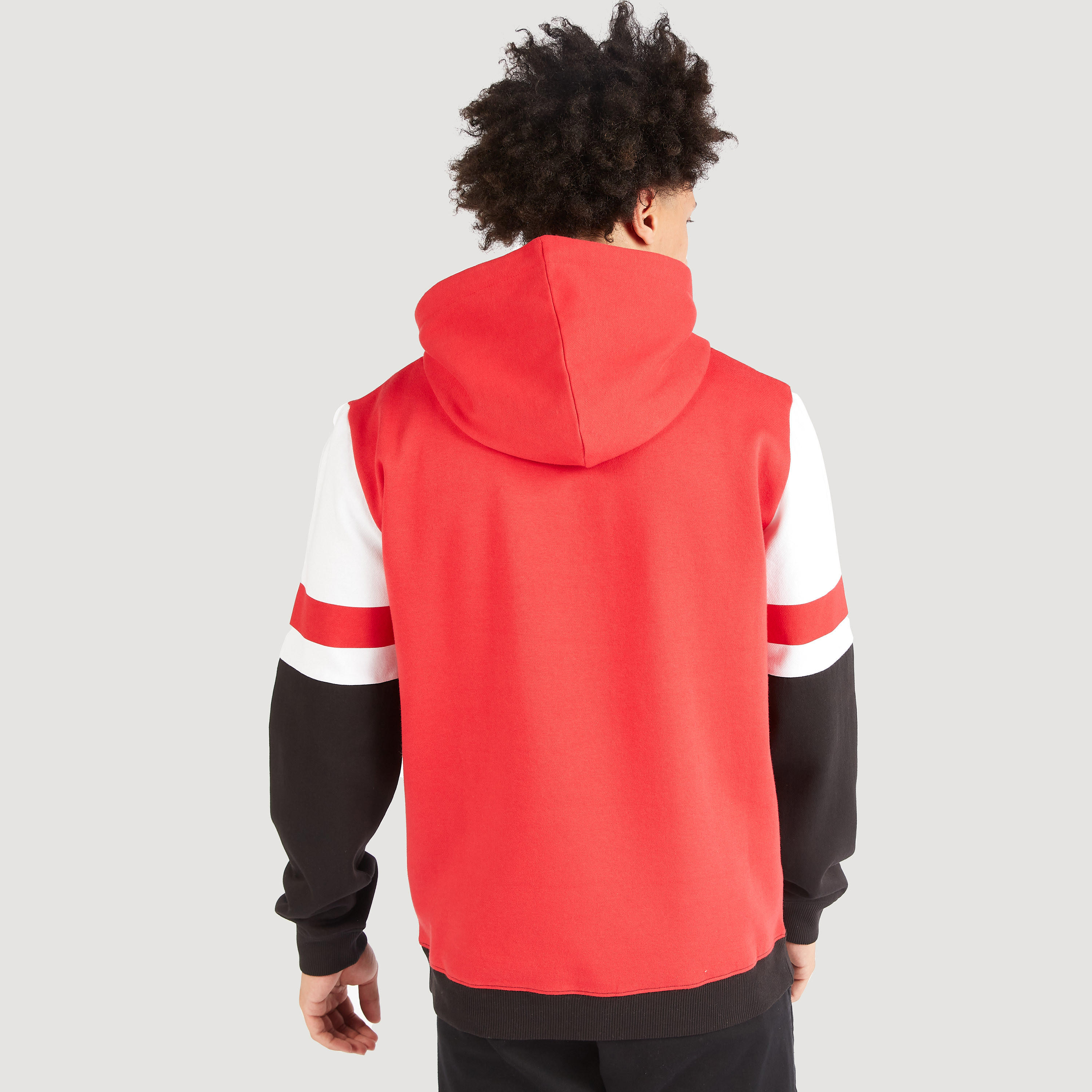 سويت شيرت بقبّعة وأكمام طويلة وطبعات-men-winterwear-hoodiesandsweatshirts-image-4
