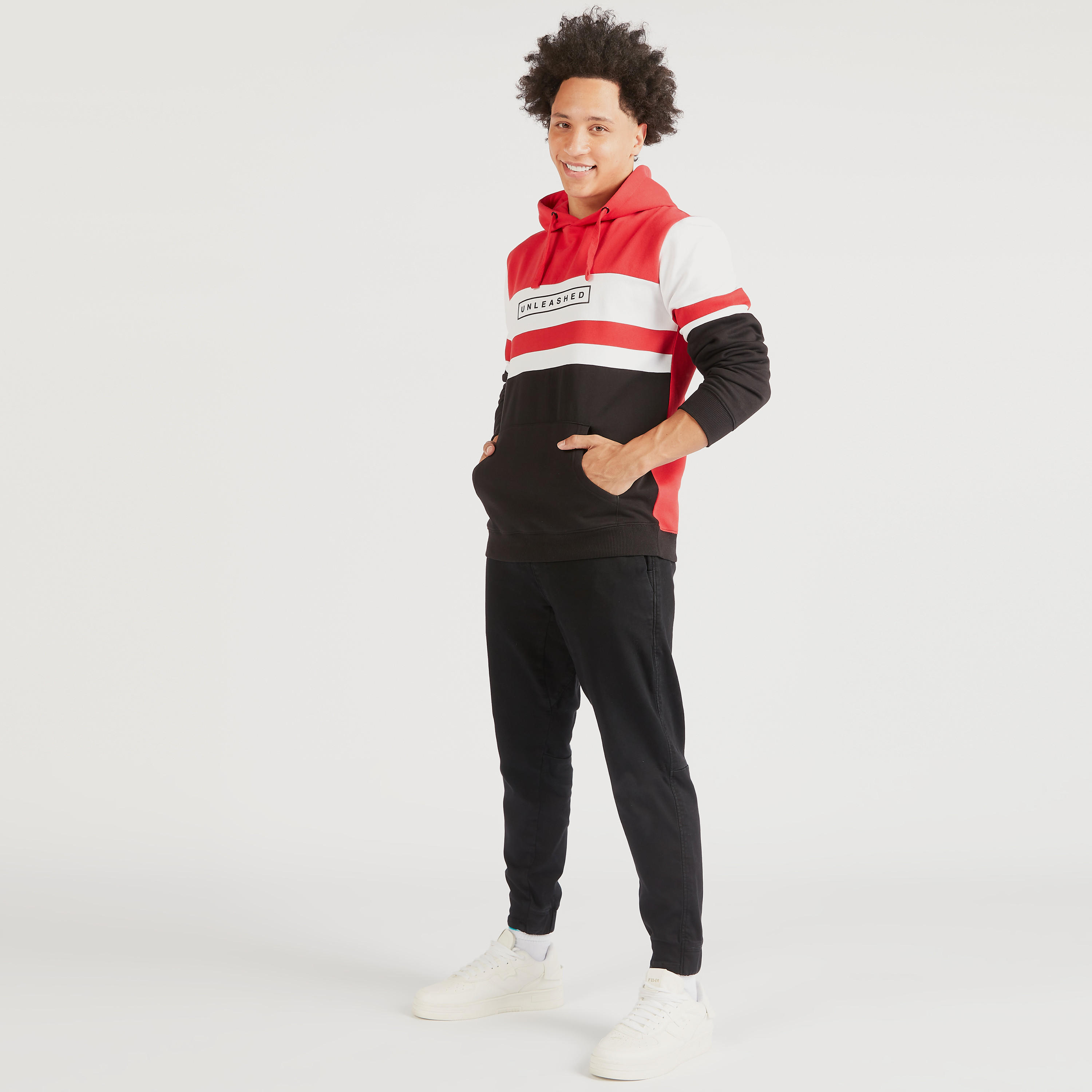 سويت شيرت بقبّعة وأكمام طويلة وطبعات-men-winterwear-hoodiesandsweatshirts-image-5