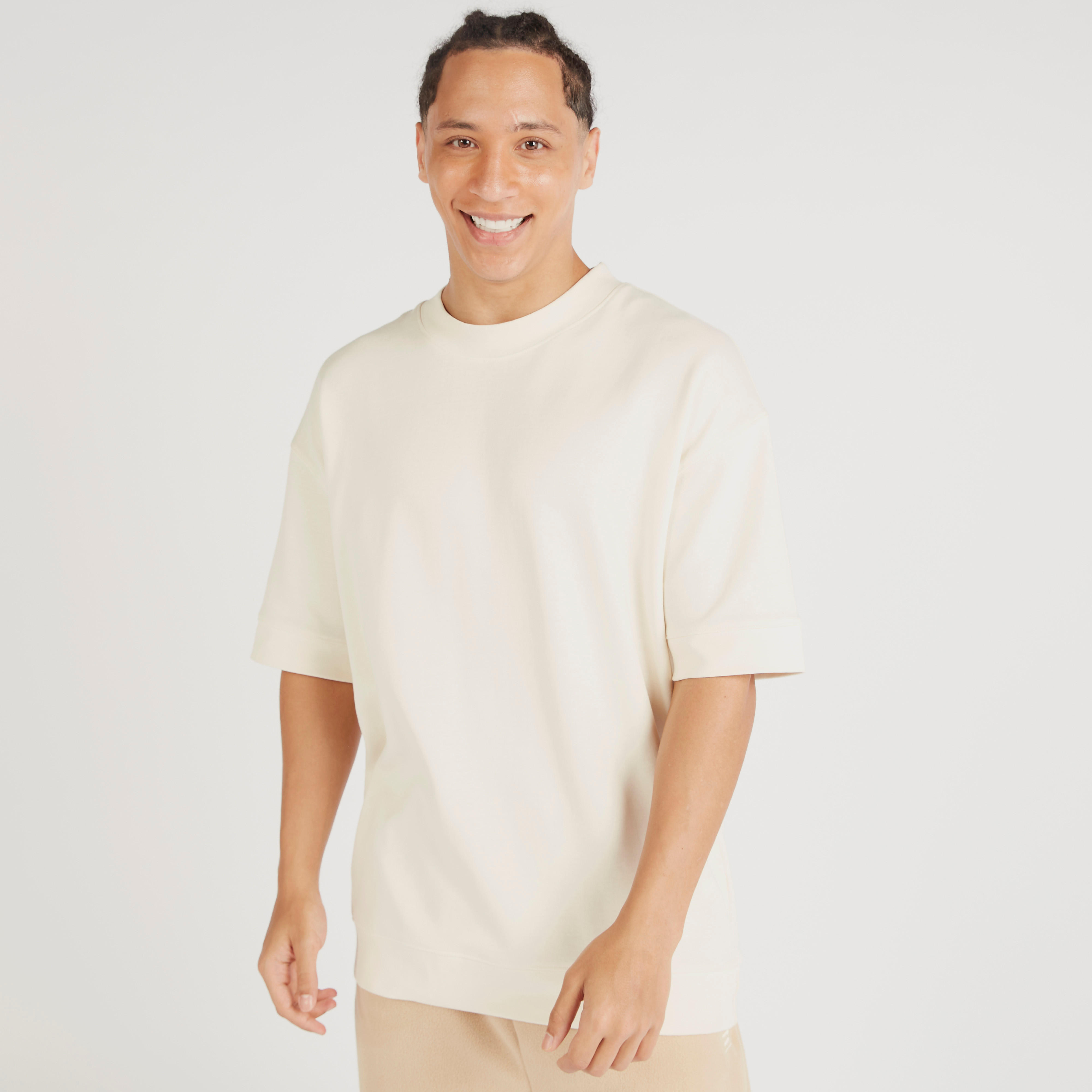 تيشيرت سادة بياقة ضيّقة وأكمام قصيرة-men-clothing-tshirtsandpolos-tshirts-image-5