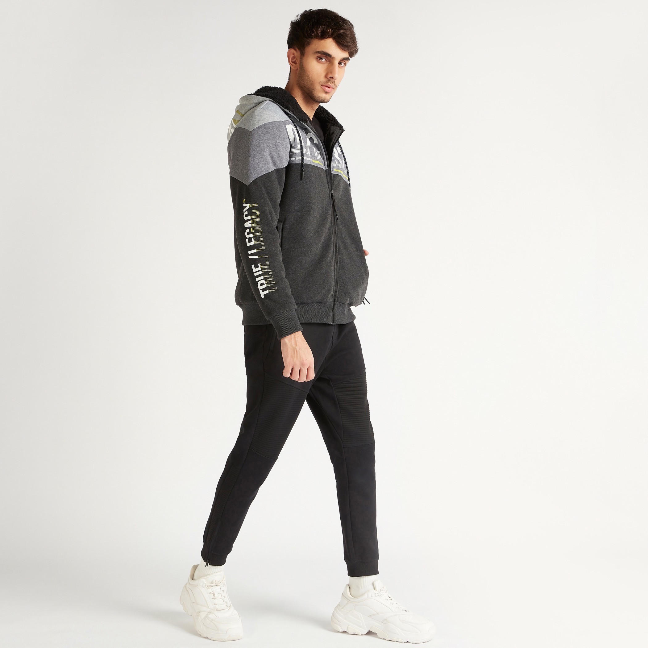 هودي بأكمام طويلة وسحاب إغلاق وطبعات-men-winterwear-hoodiesandsweatshirts-image-7