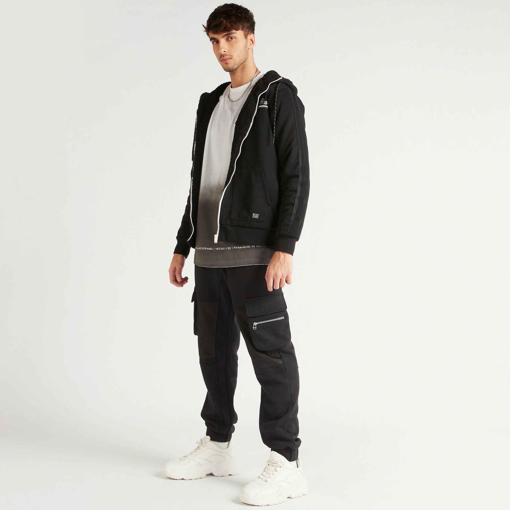هودي شيربا بسحّاب وأكمام طويلة وجيوب وطبعات-men-winterwear-hoodiesandsweatshirts-image-8