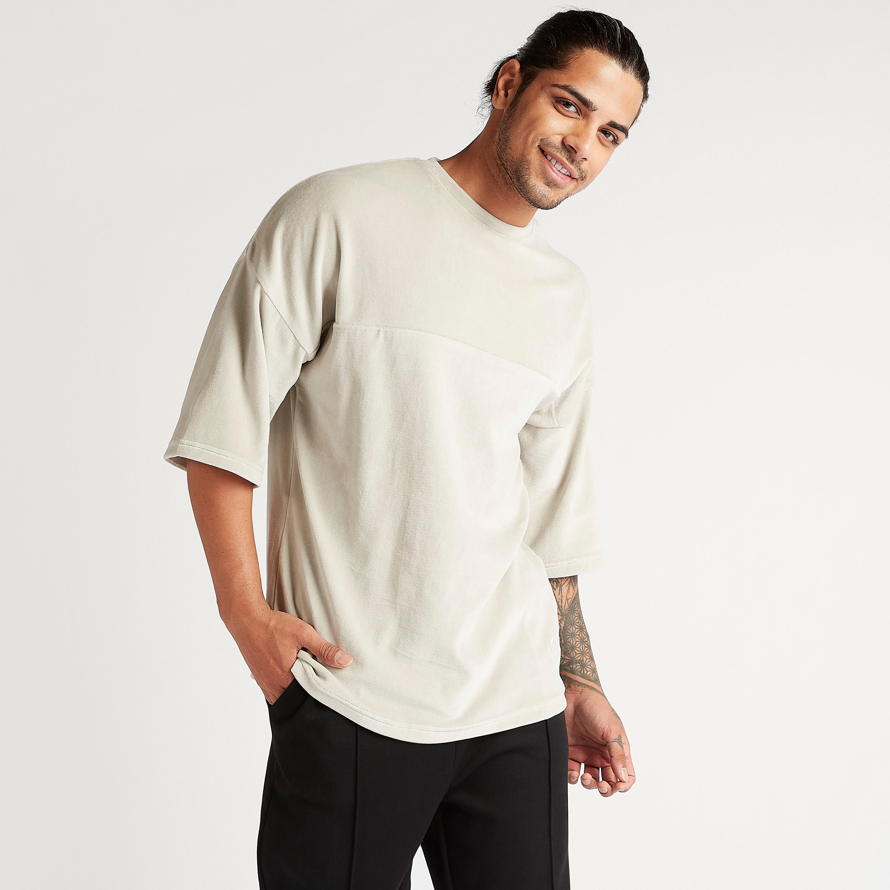 تيشيرت سادة واسع بأكمام 3/4 وياقة ضيّقة-men-clothing-tshirtsandpolos-tshirts-image-4