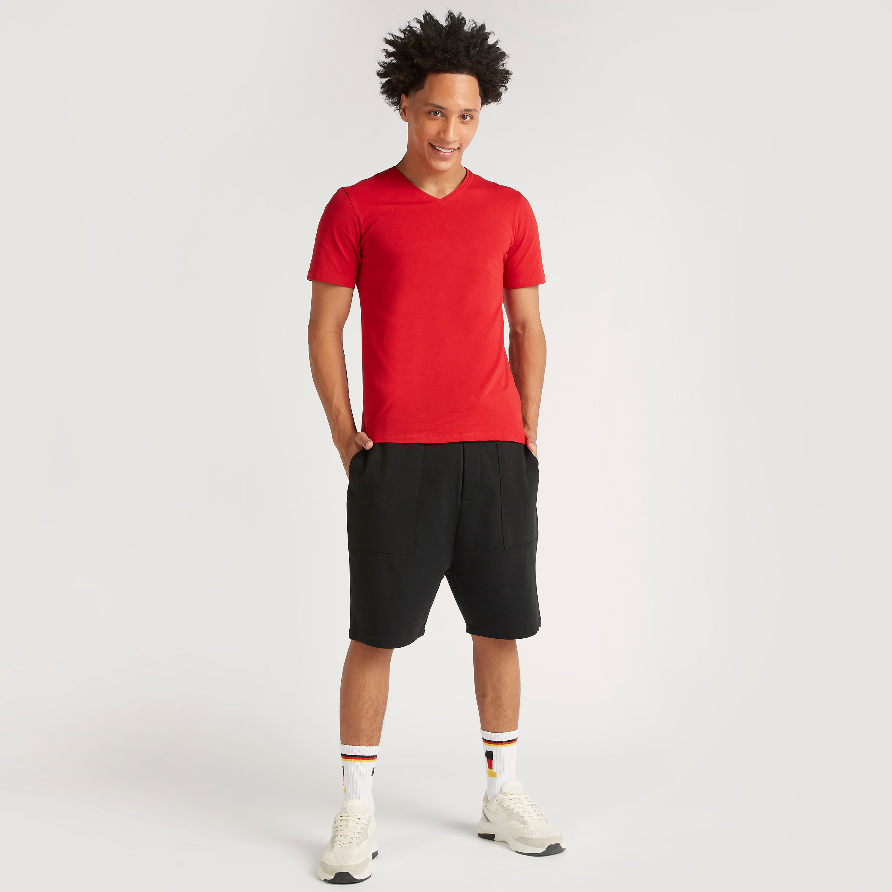 تيشيرت سادة بياقة V وأكمام قصيرة-men-clothing-tshirtsandpolos-tshirts-image-2