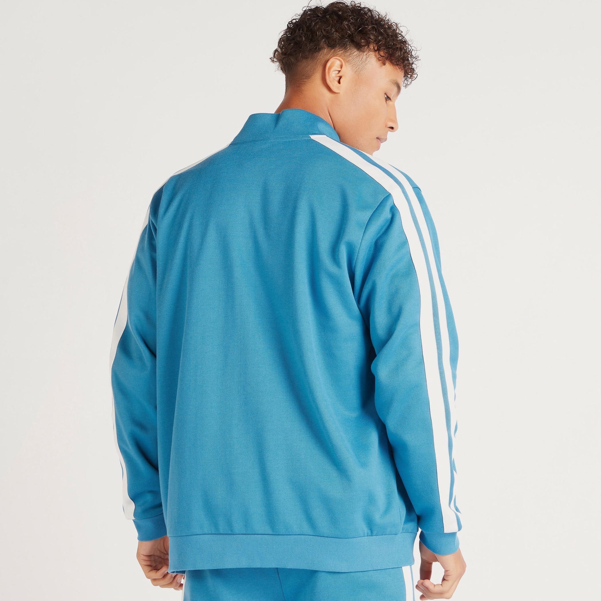 جاكيت سادة بأكمام طويلة وتفاصيل شريطة وسحاب-men-clothing-jacketsandblazers-jackets-image-4