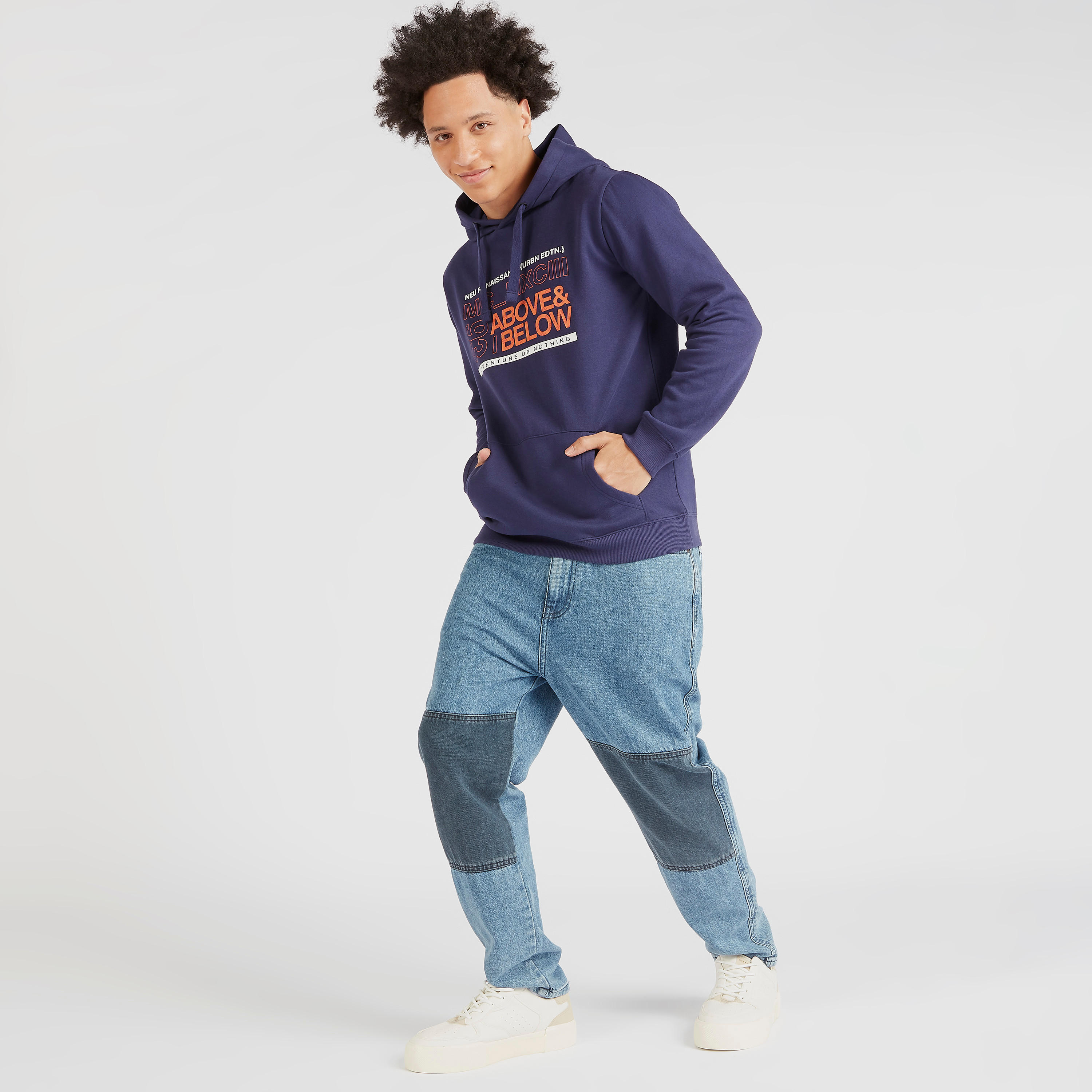 سويت شيرت بقبعة وأكمام طويلة وطبعات جرافيك من لي كوبر-men-winterwear-hoodiesandsweatshirts-image-2