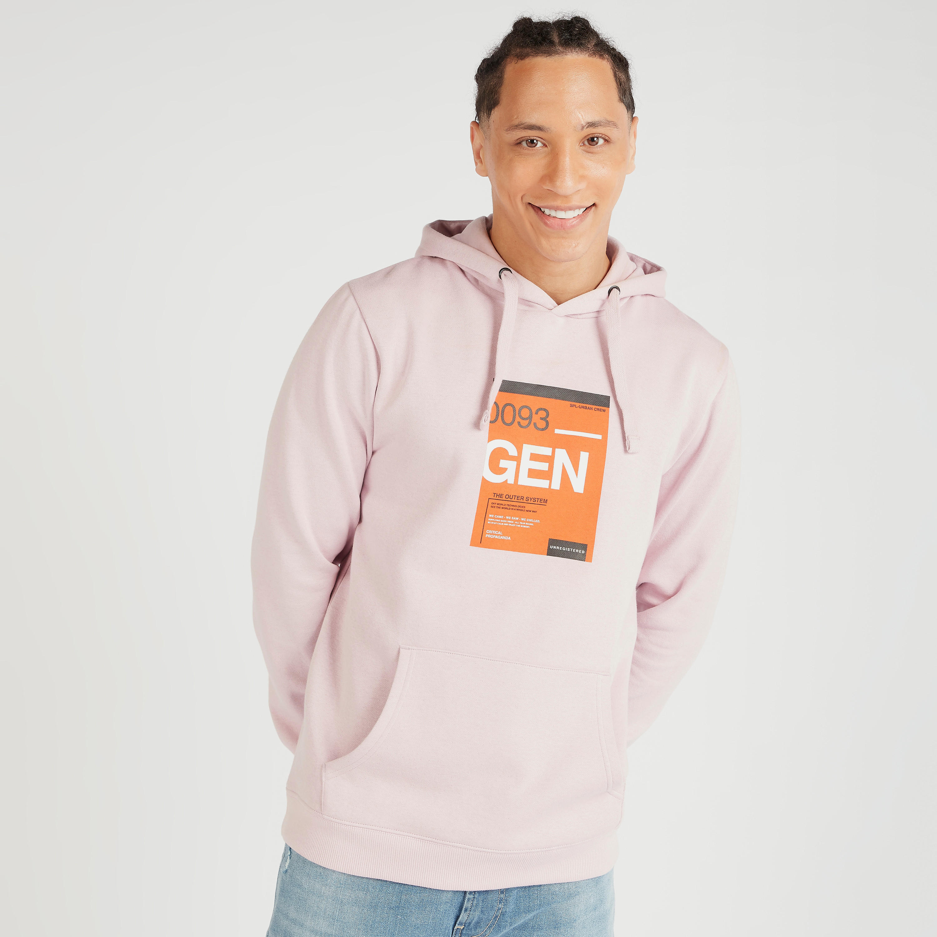 سويت شيرت سادة بقبعة وأكمام طويلة  وطبعات جرافيك-men-winterwear-hoodiesandsweatshirts-image-1