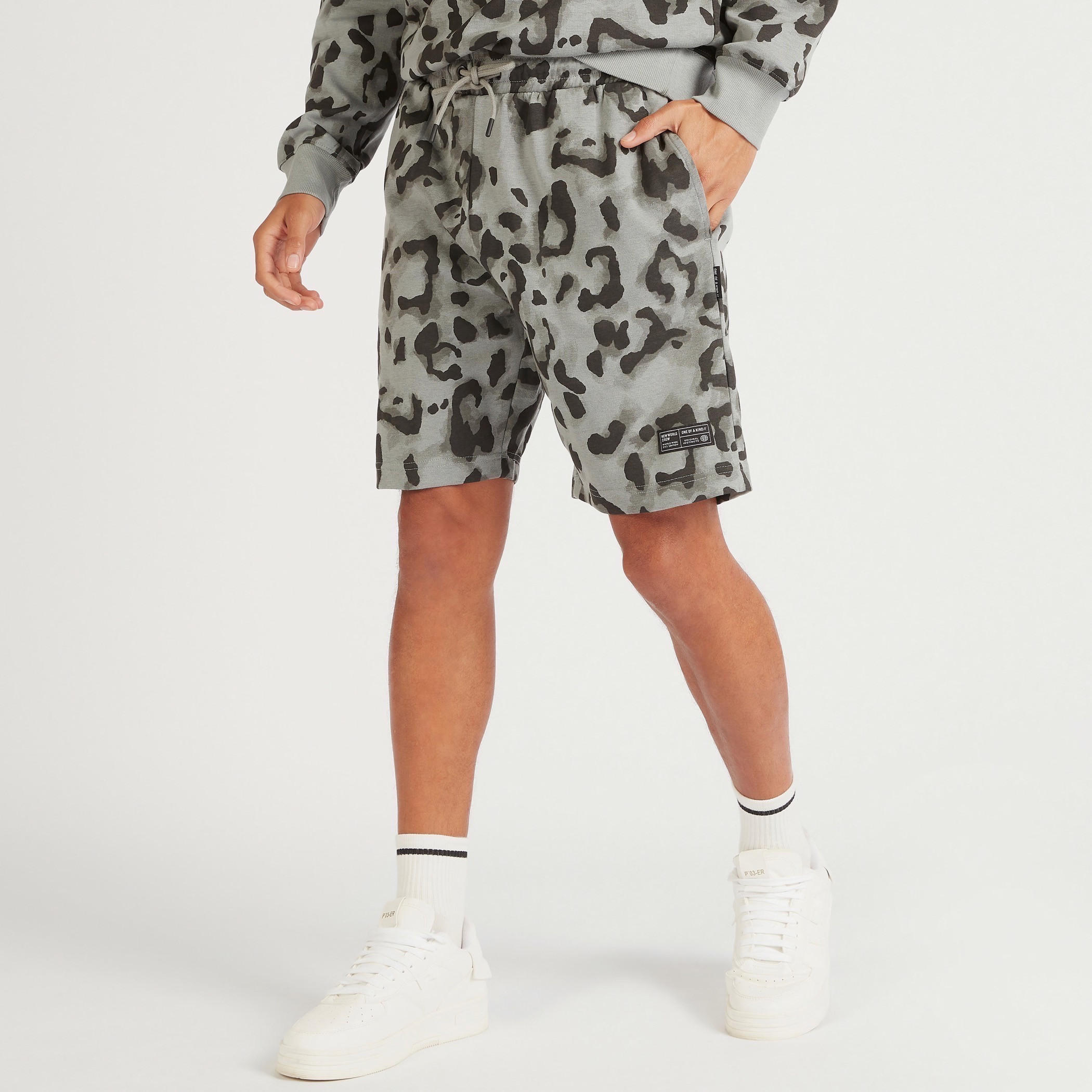 Leopard Print Mid-Rise Shorts with Drawstring Closure-men-clothing-bottoms-shorts-image-1
