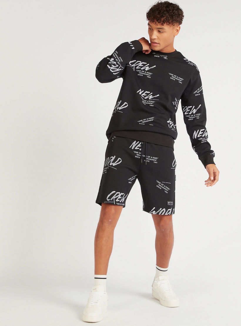 سويت شيرت بياقة ضيّقة وأكمام طويلة وطبعات-men-winterwear-hoodiesandsweatshirts-image-5