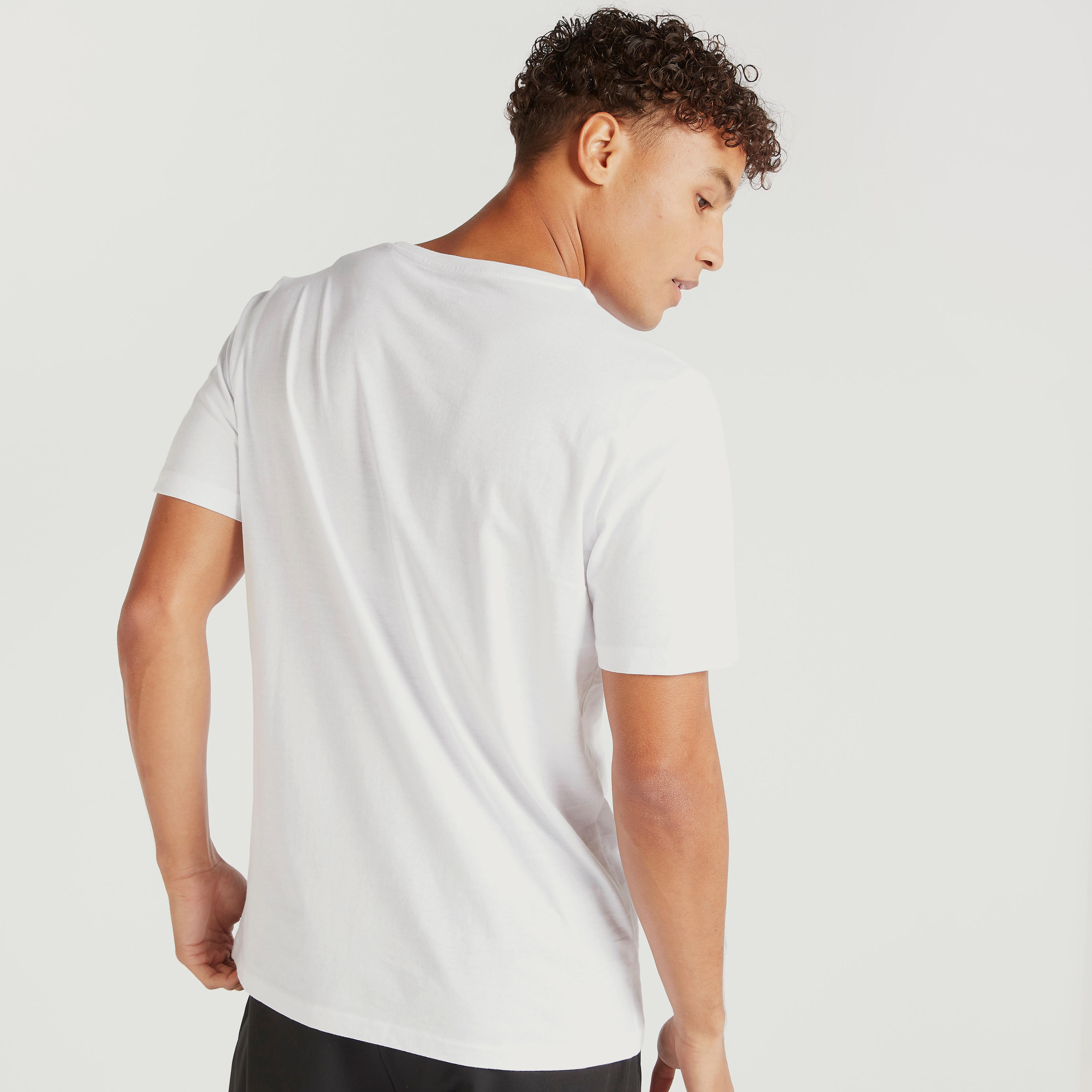 تيشيرت بياقة ضيّقة وأكمام قصيرة وطبعات-men-clothing-tshirtsandpolos-tshirts-image-4