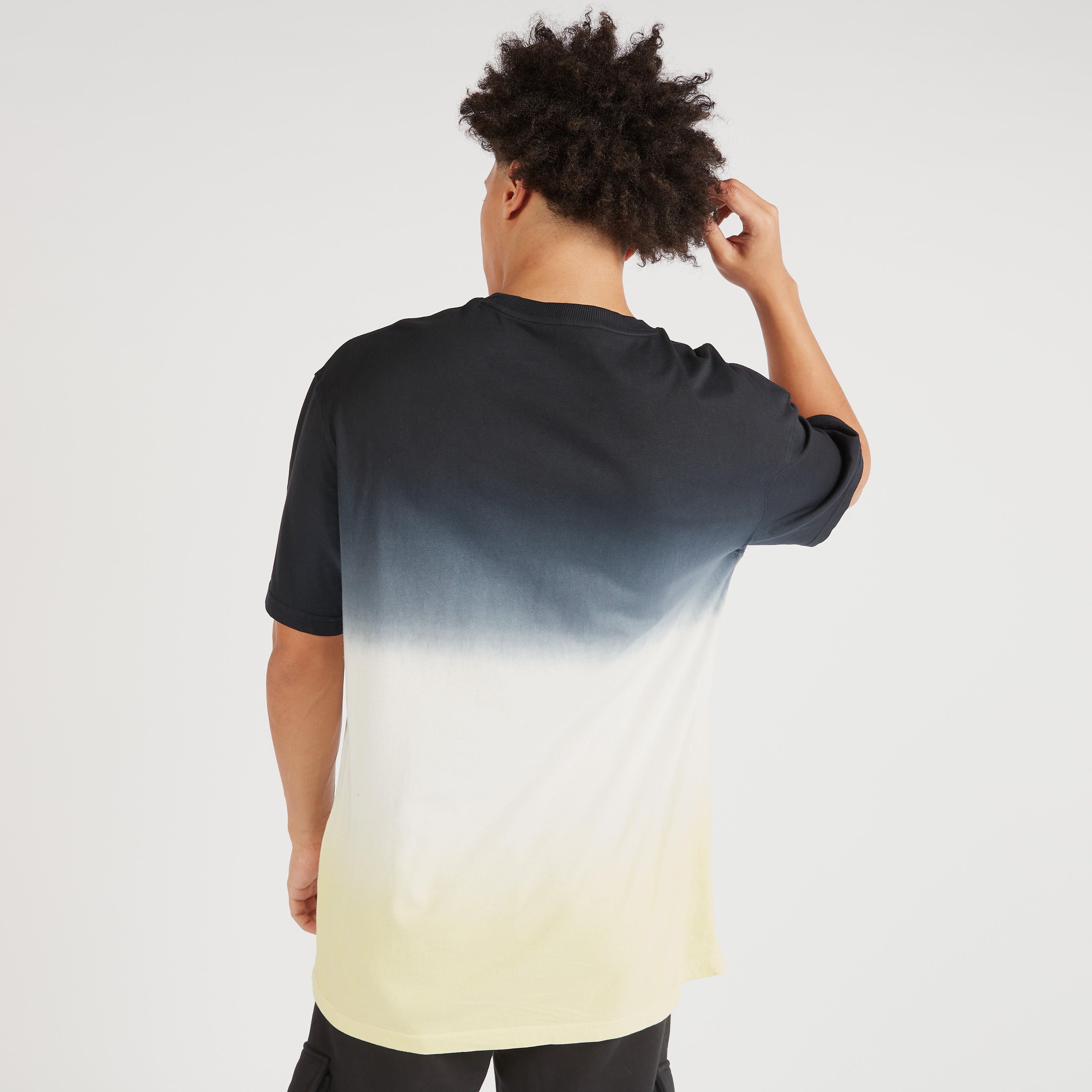 تيشيرت بلون متدرج وياقة ضيّقة وأكمام قصيرة-men-clothing-tshirtsandpolos-tshirts-image-4