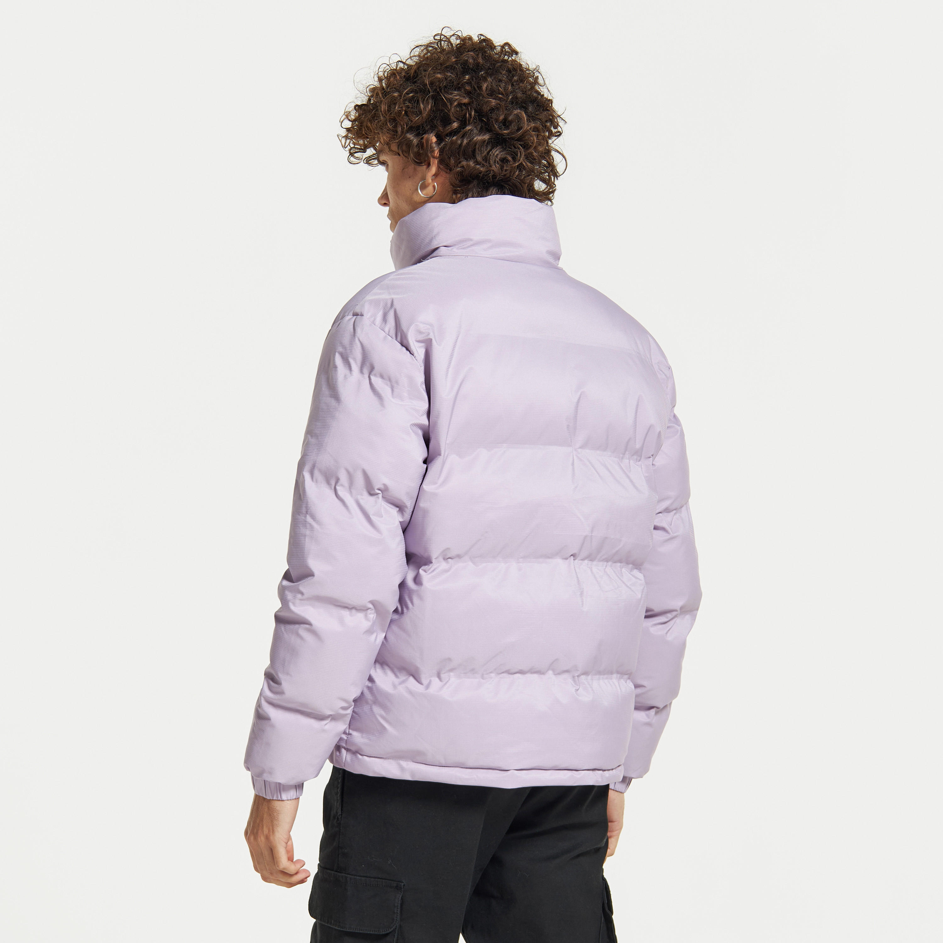 جاكيت منفوخ مبطن بأكمام طويلة وسحّاب-men-clothing-jacketsandblazers-jackets-image-2
