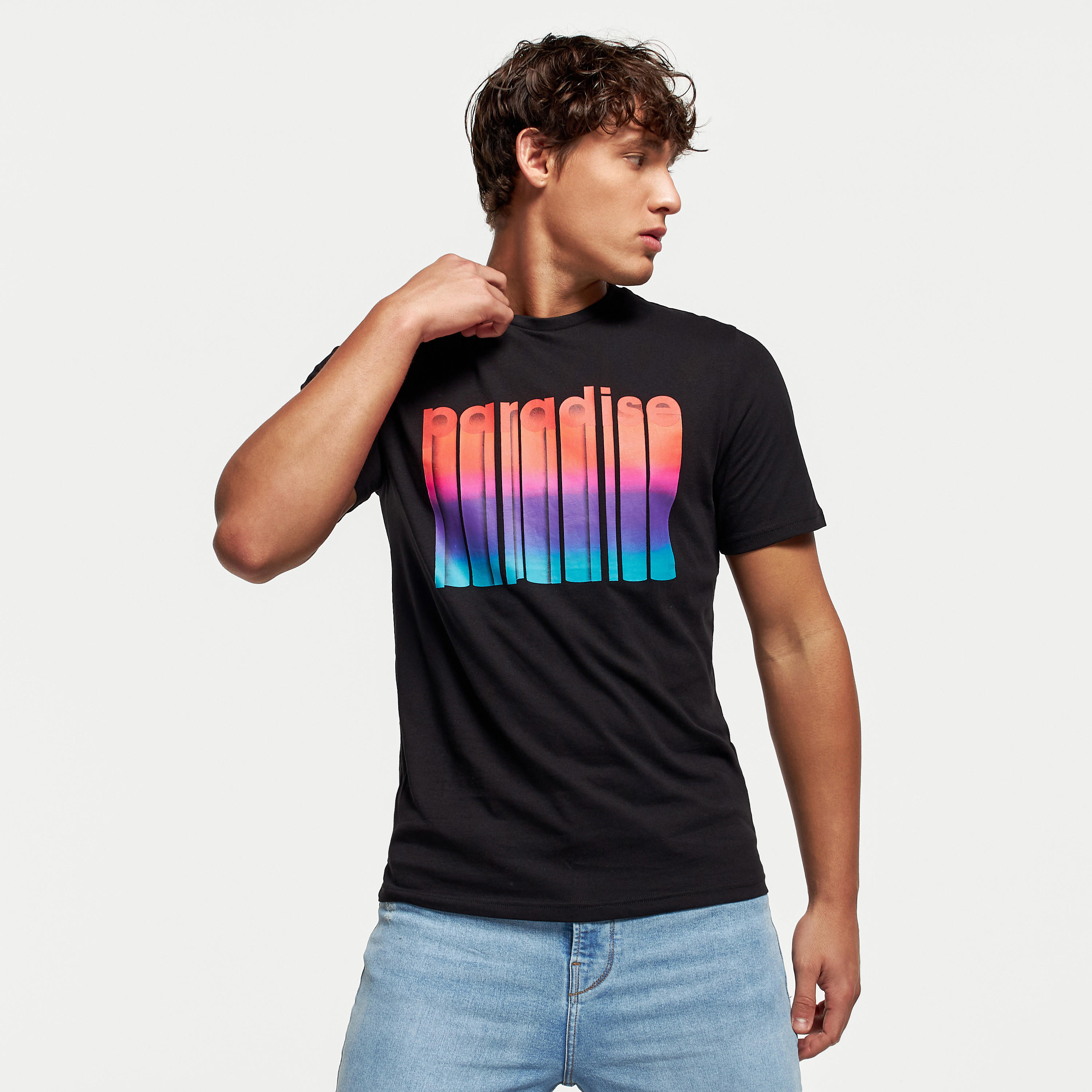 تيشيرت بياقة ضيّقة وأكمام قصيرة وطبعات-men-clothing-tshirtsandpolos-tshirts-image-1