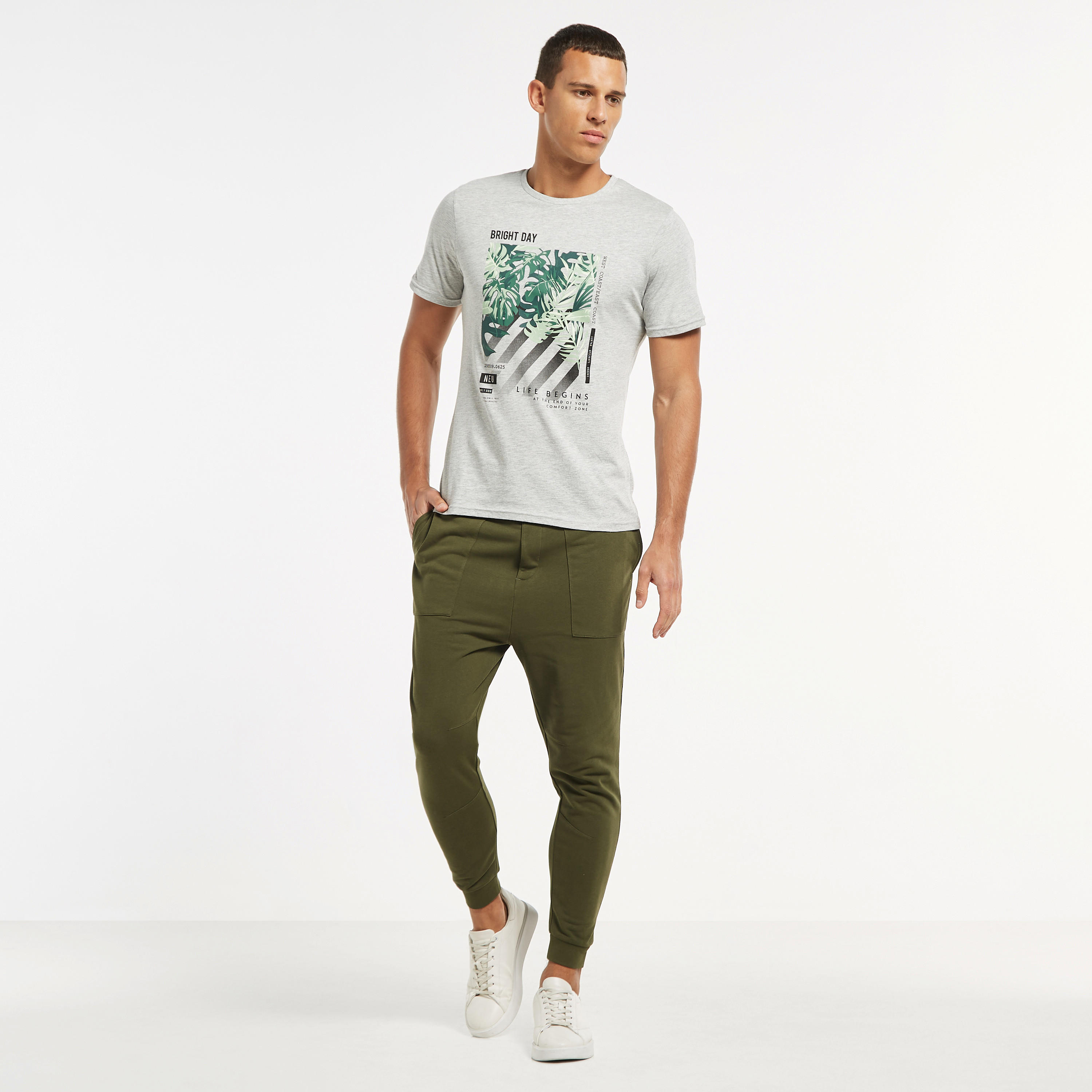 بنطلون رياضي سادة بخصر مطاطي وجيوب فضفاض-men-clothing-bottoms-joggers-image-10