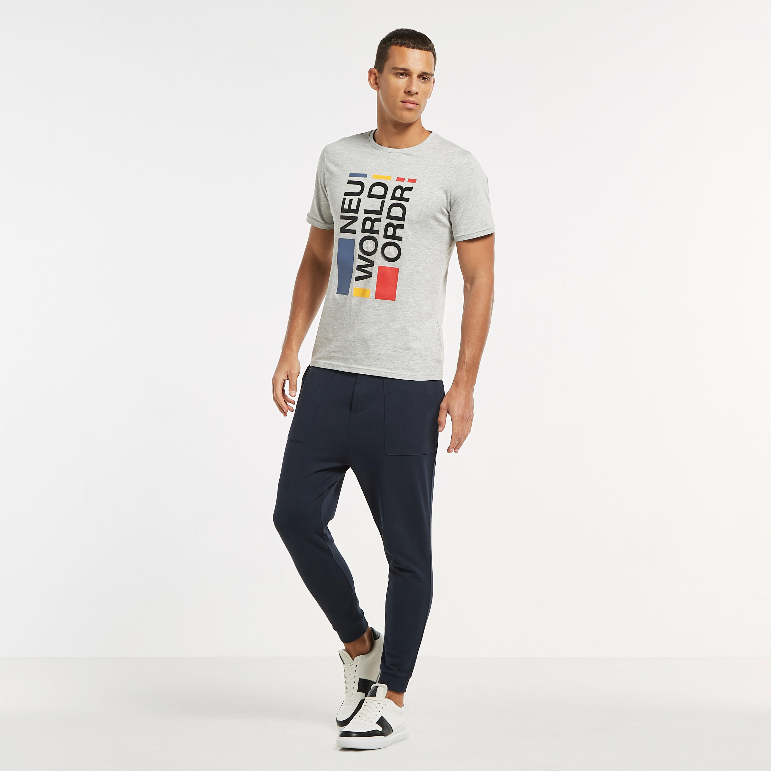 بنطلون رياضي سادة بخصر مطاطي وجيوب فضفاض-men-clothing-bottoms-joggers-image-14