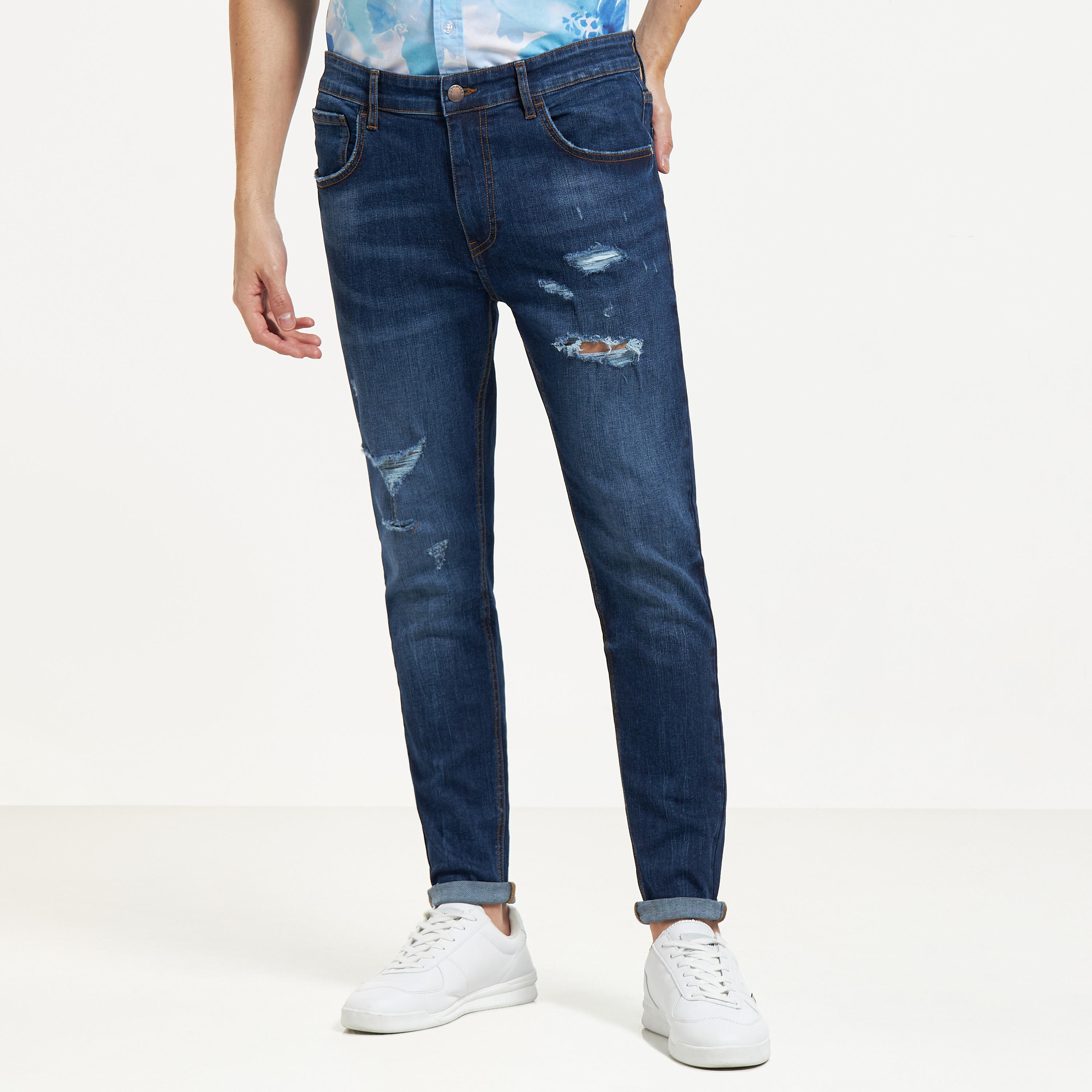 بنطلون جينز بقصة سكيني مضلع بزر إغلاق وجيوب-men-clothing-jeans-image-9