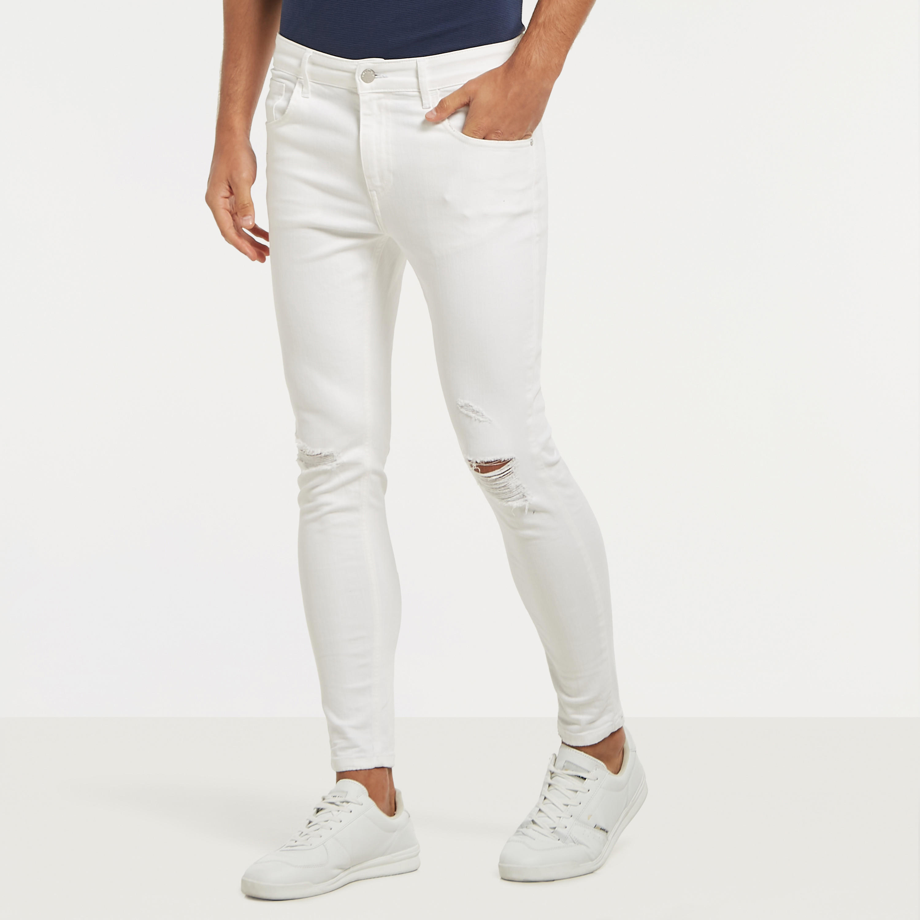 بنطلون جينز بقصة سكيني مضلع بزر إغلاق وجيوب-men-clothing-jeans-image-17