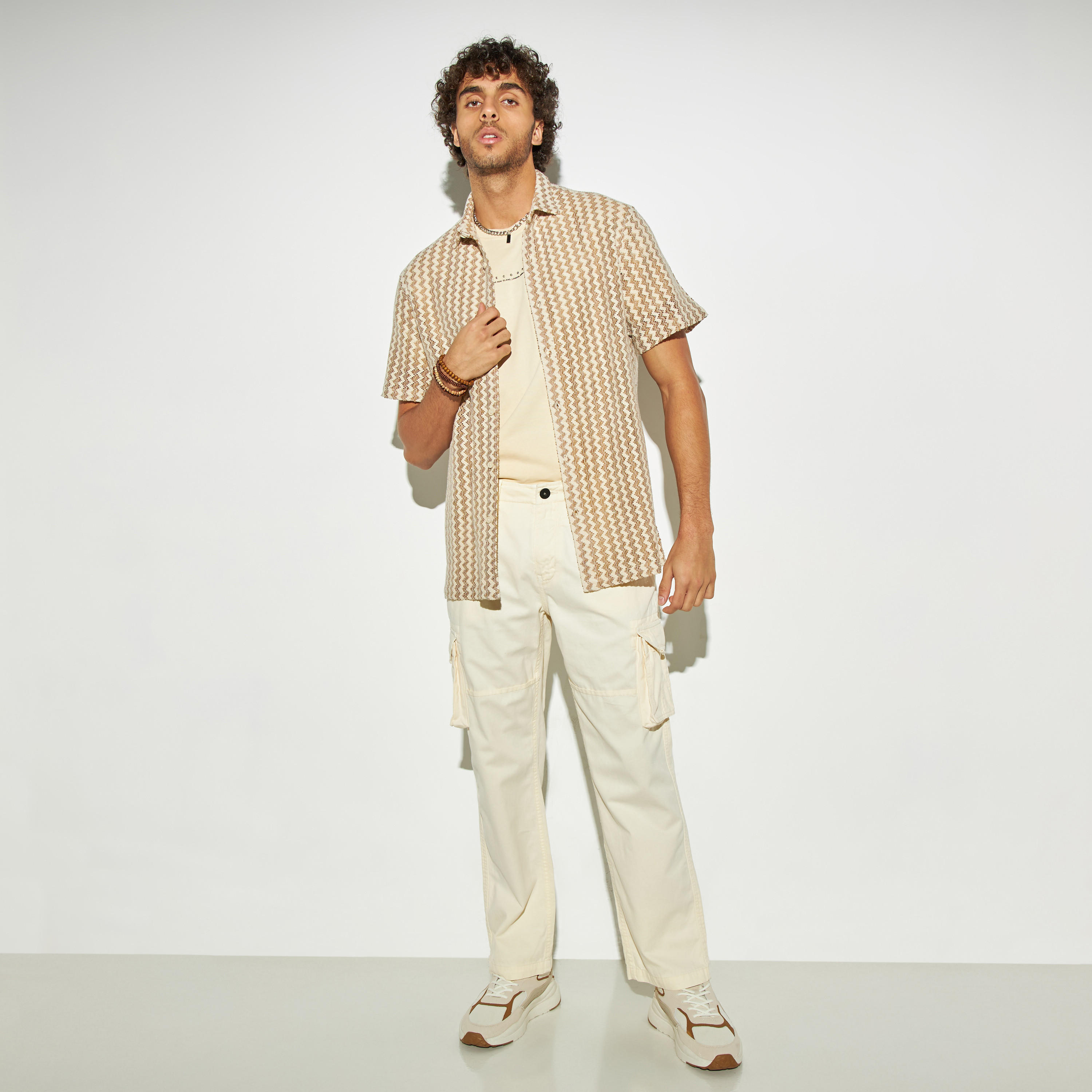 قميص بارز الملمس بأكمام قصيرة-men-clothing-shirts-image-3