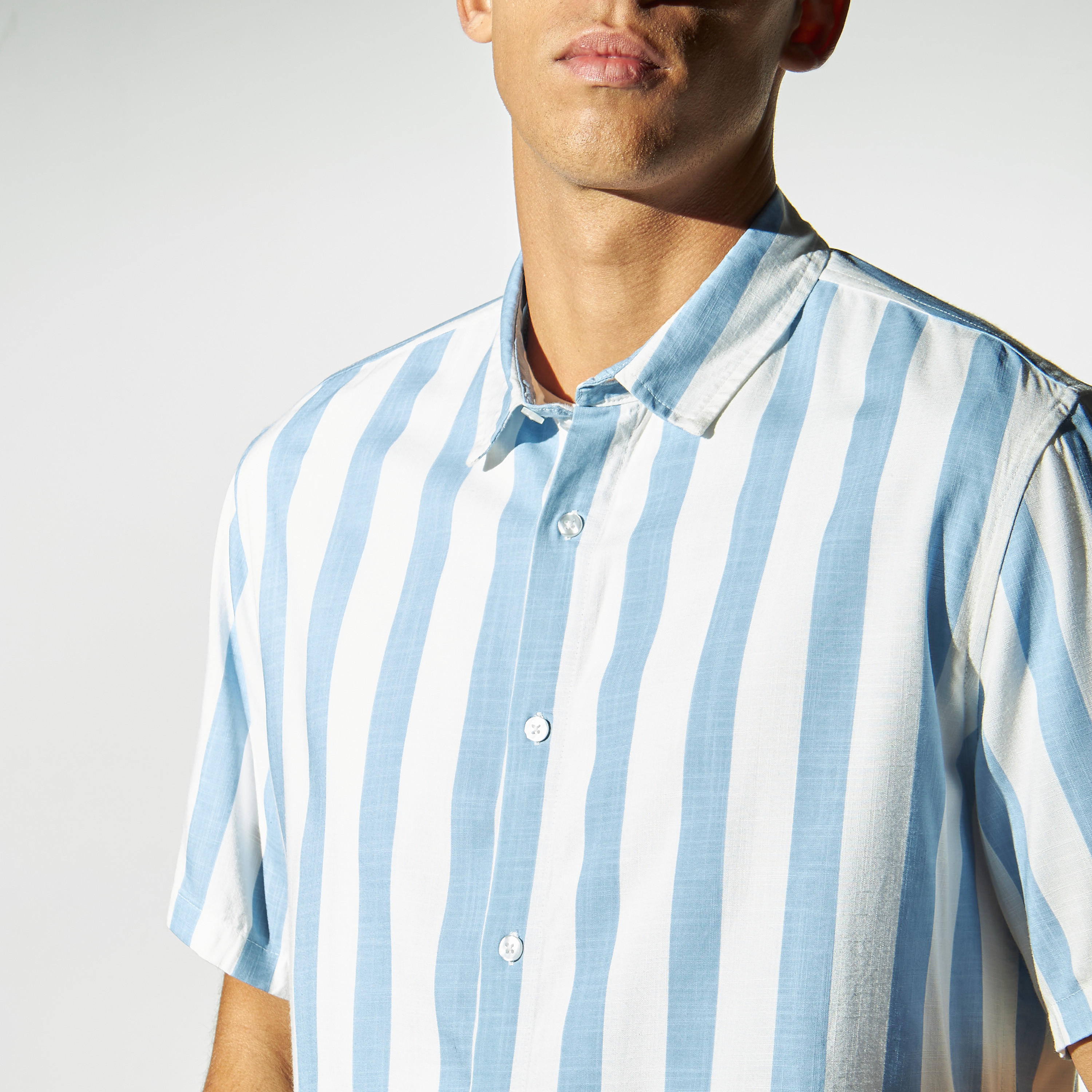 قميص قطن كتان مخطط بأكمام قصيرة-men-clothing-shirts-image-4