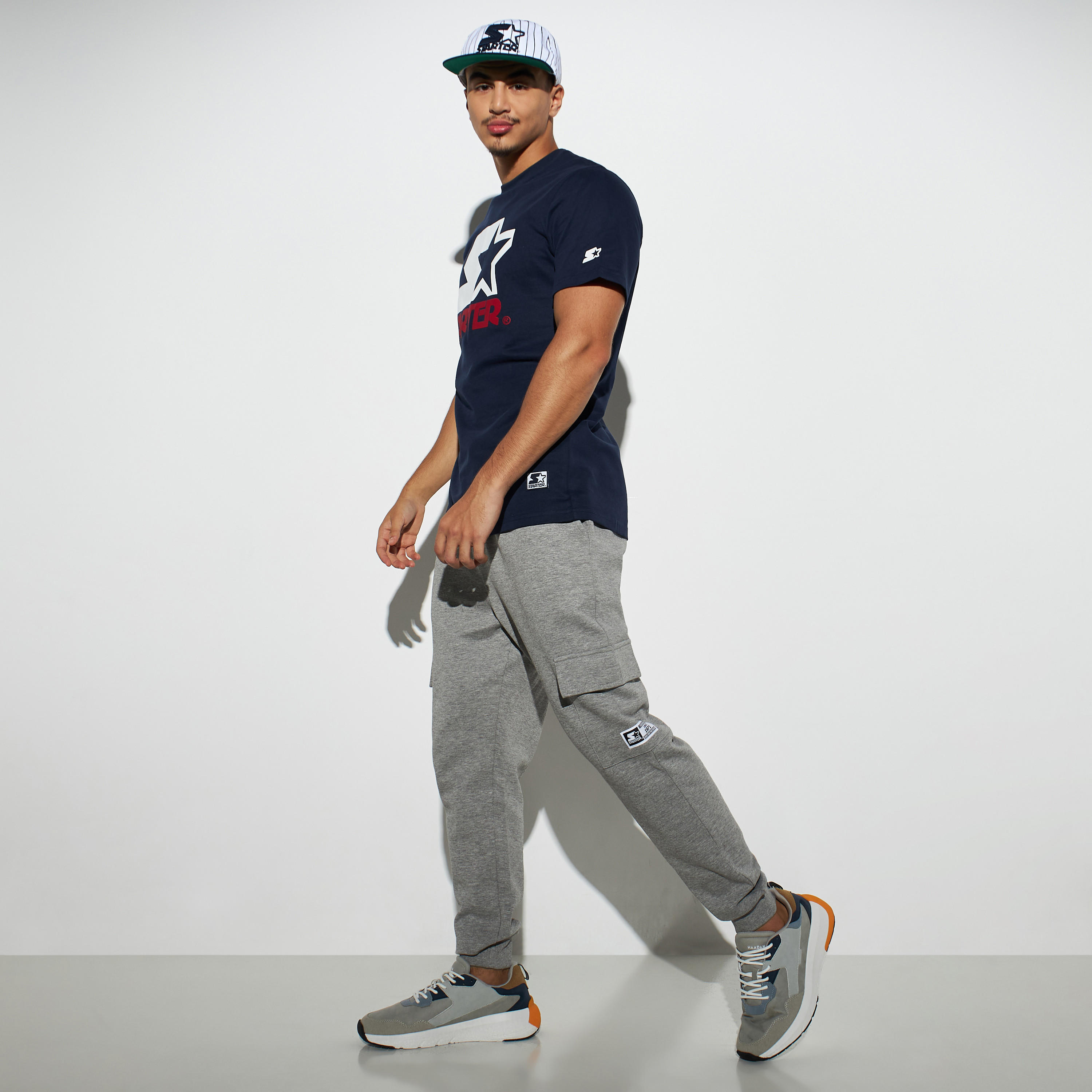 بنطلون رياضي كارجو برباط إغلاق وشعار ستارتر-men-clothing-bottoms-joggers-image-3