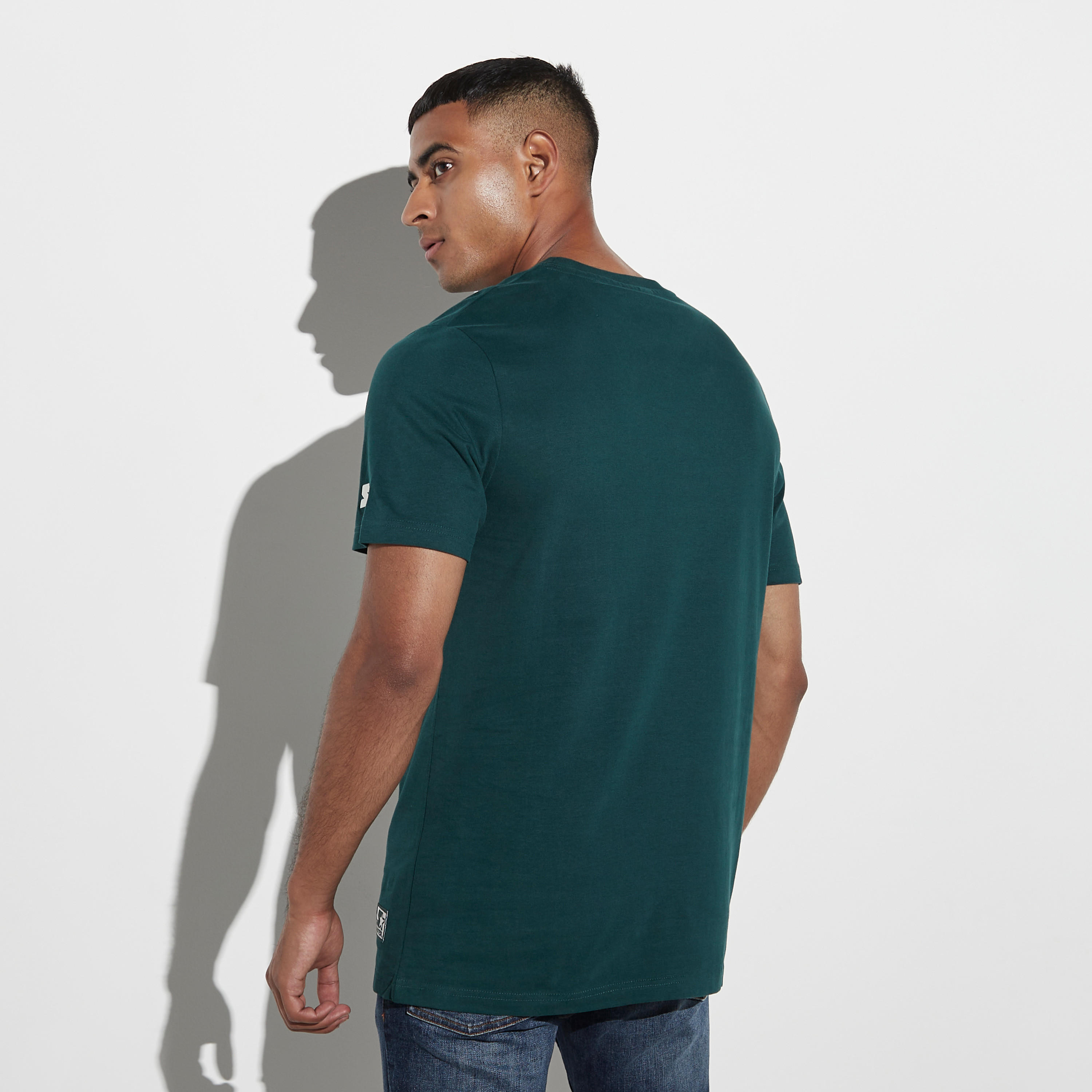 تيشيرت بياقة ضيقة وأكمام قصيرة وطبعات-men-clothing-tshirtsandpolos-tshirts-image-3