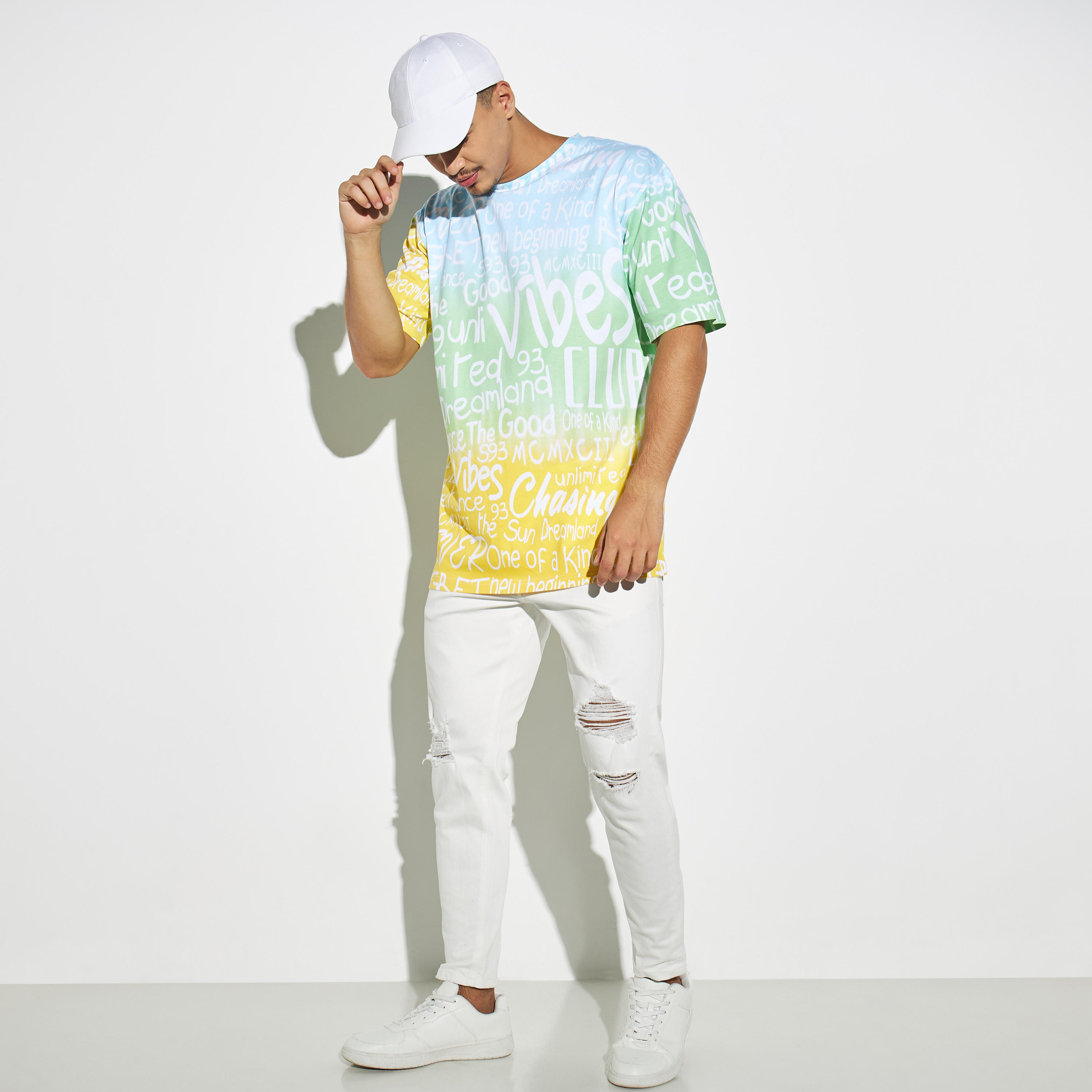 تيشيرت أومبري بأكمام قصيرة وياقة ضيقة وطبعات-men-clothing-tshirtsandpolos-tshirts-image-2